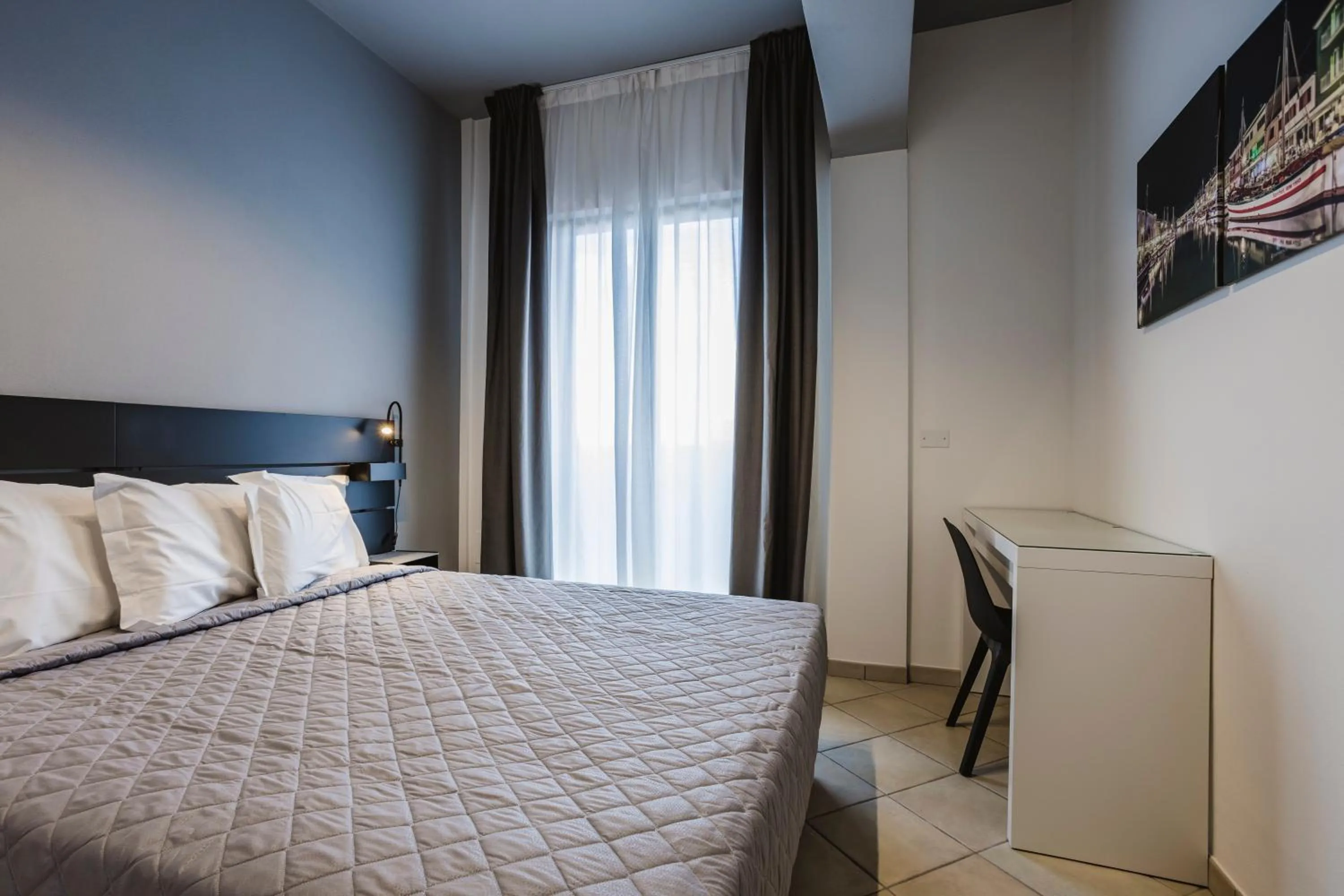 Bed in Residence 9 Line