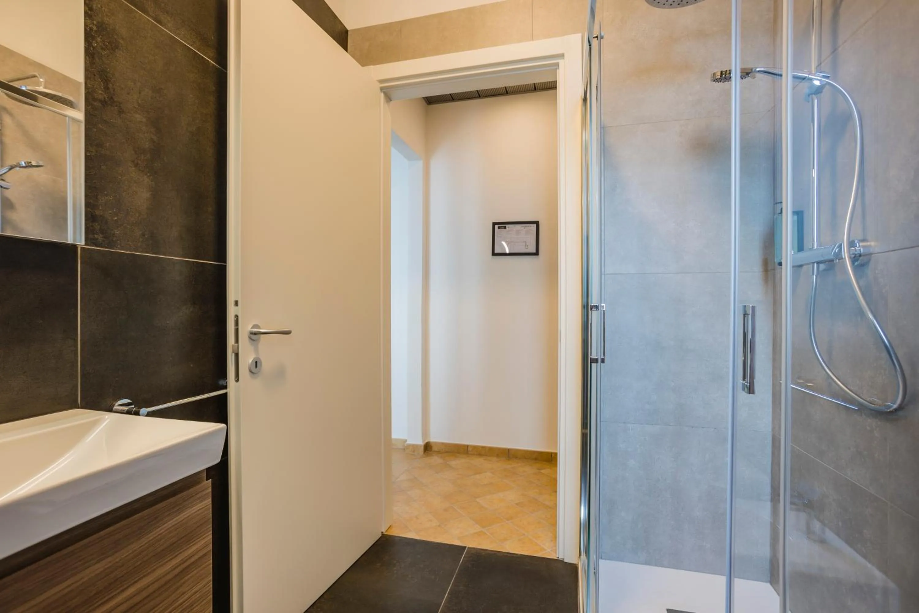 Shower in Residence 9 Line