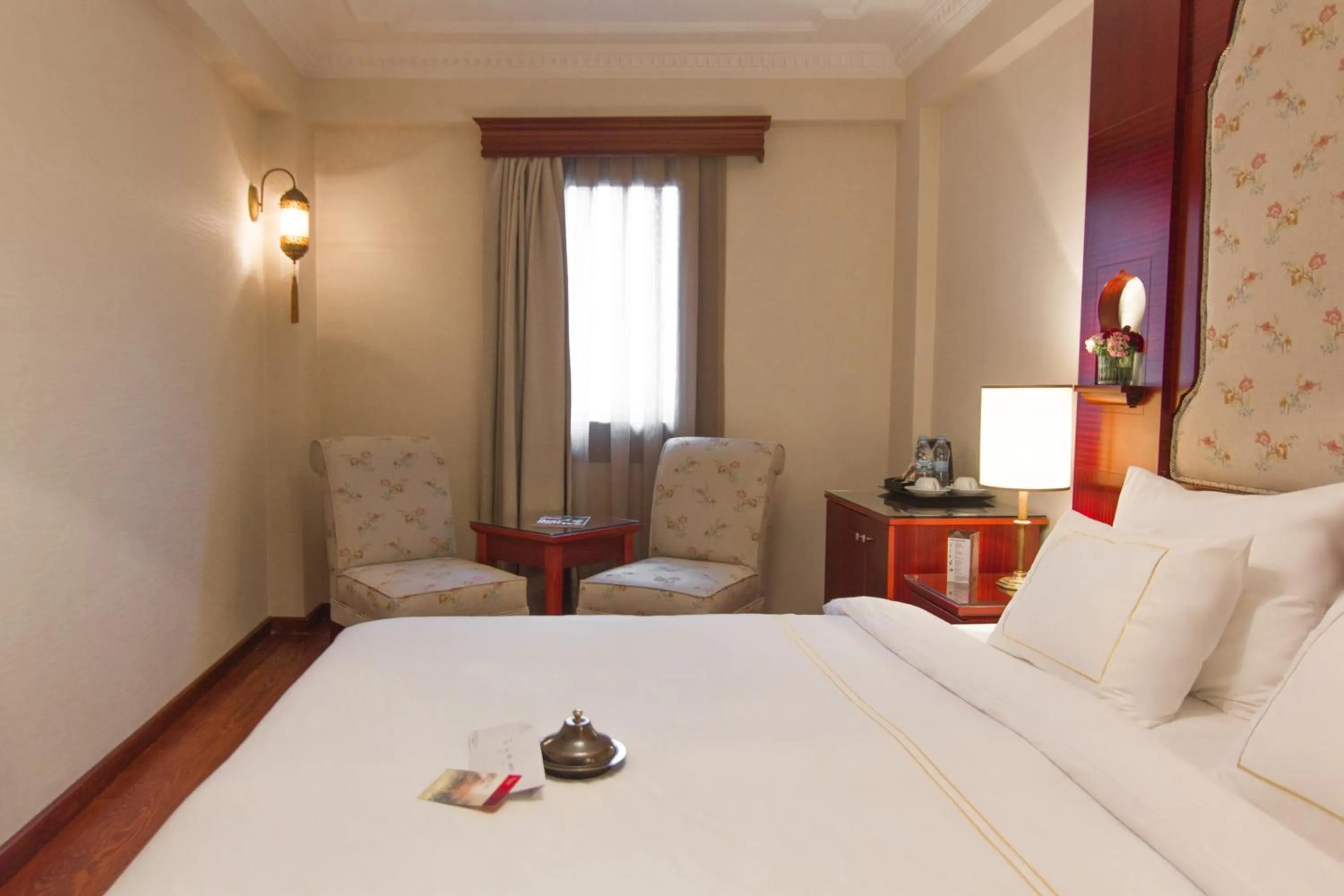 Bedroom, Bed in Sirkeci Mansion