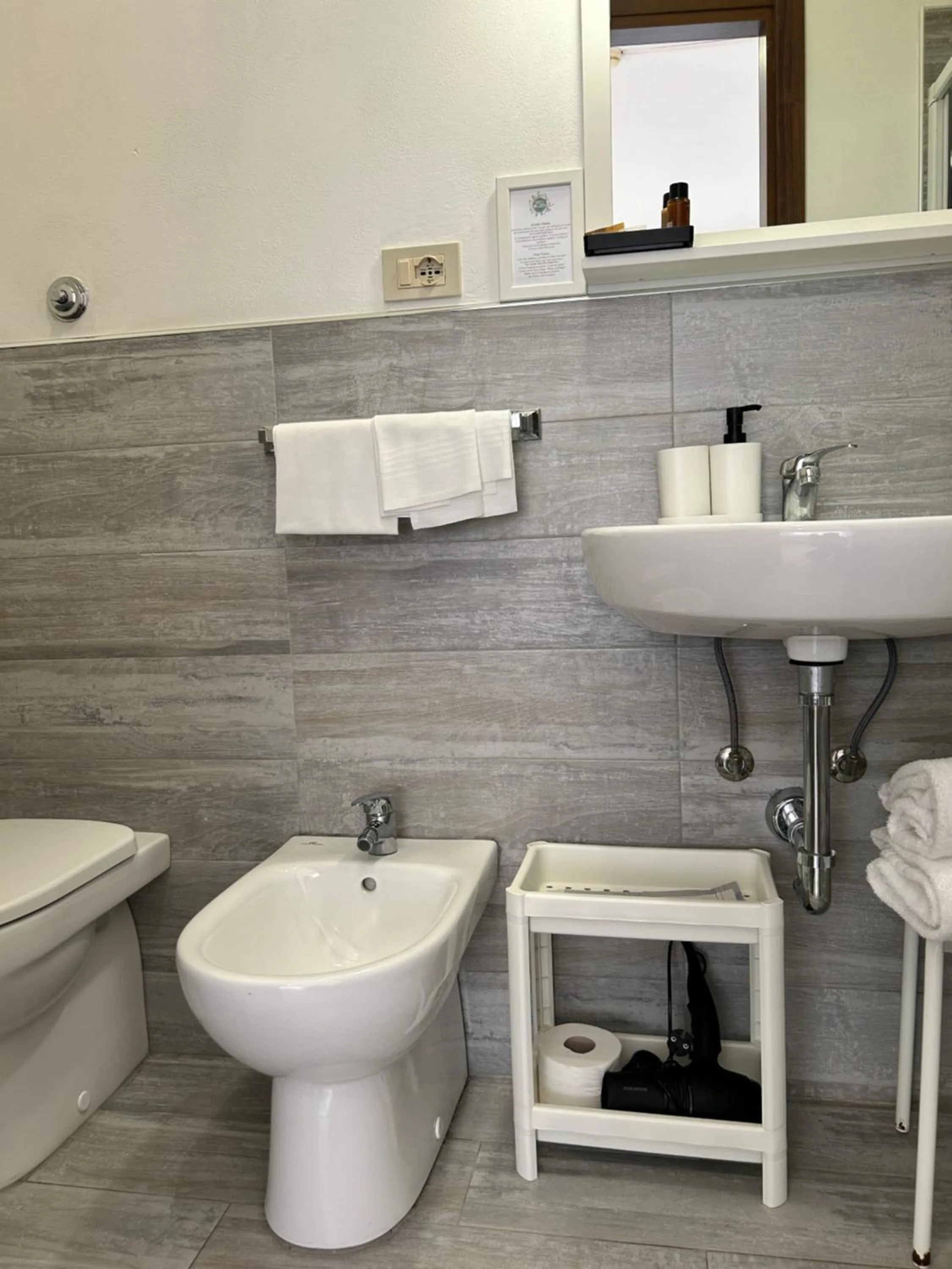 Bathroom in Hotel Cecile