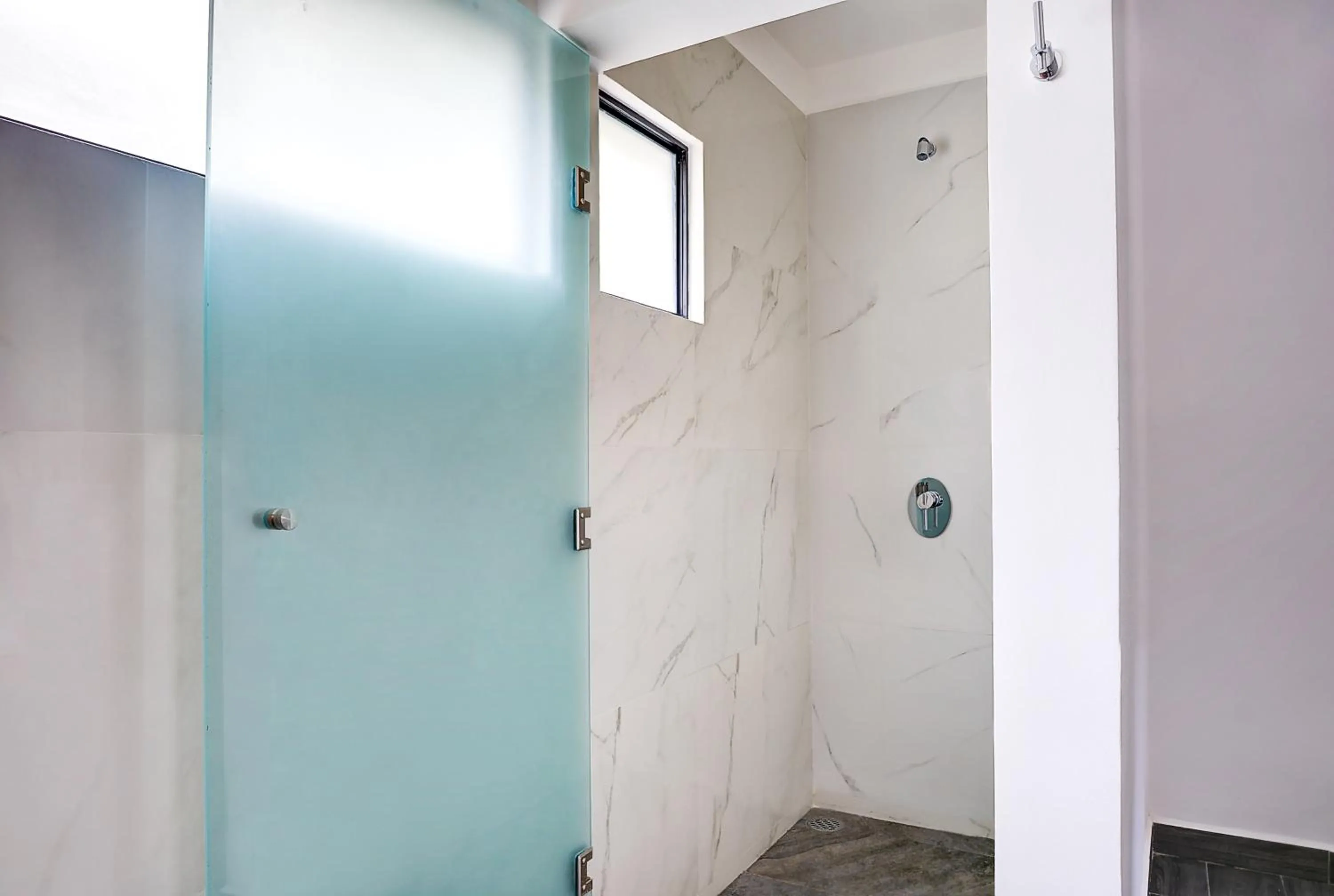 Shower in Mayan Water Hotel