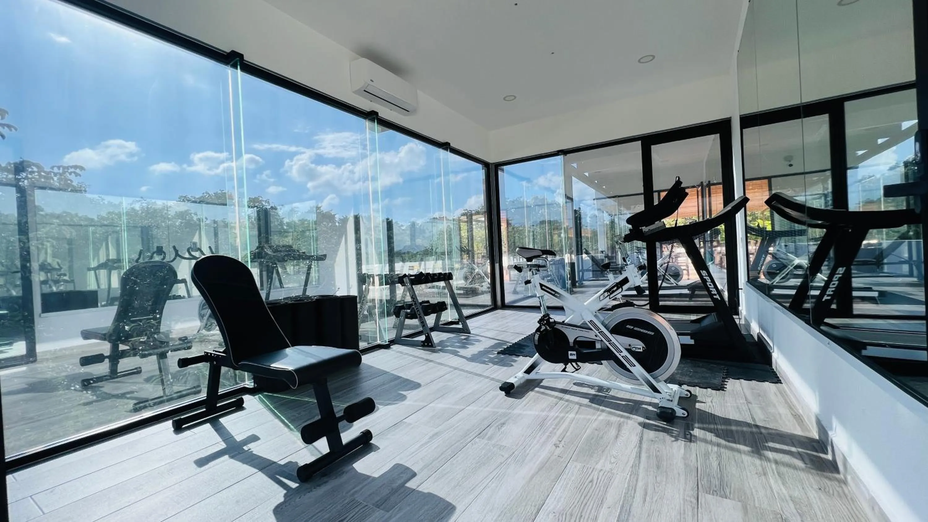 Fitness centre/facilities in Mayan Water Hotel