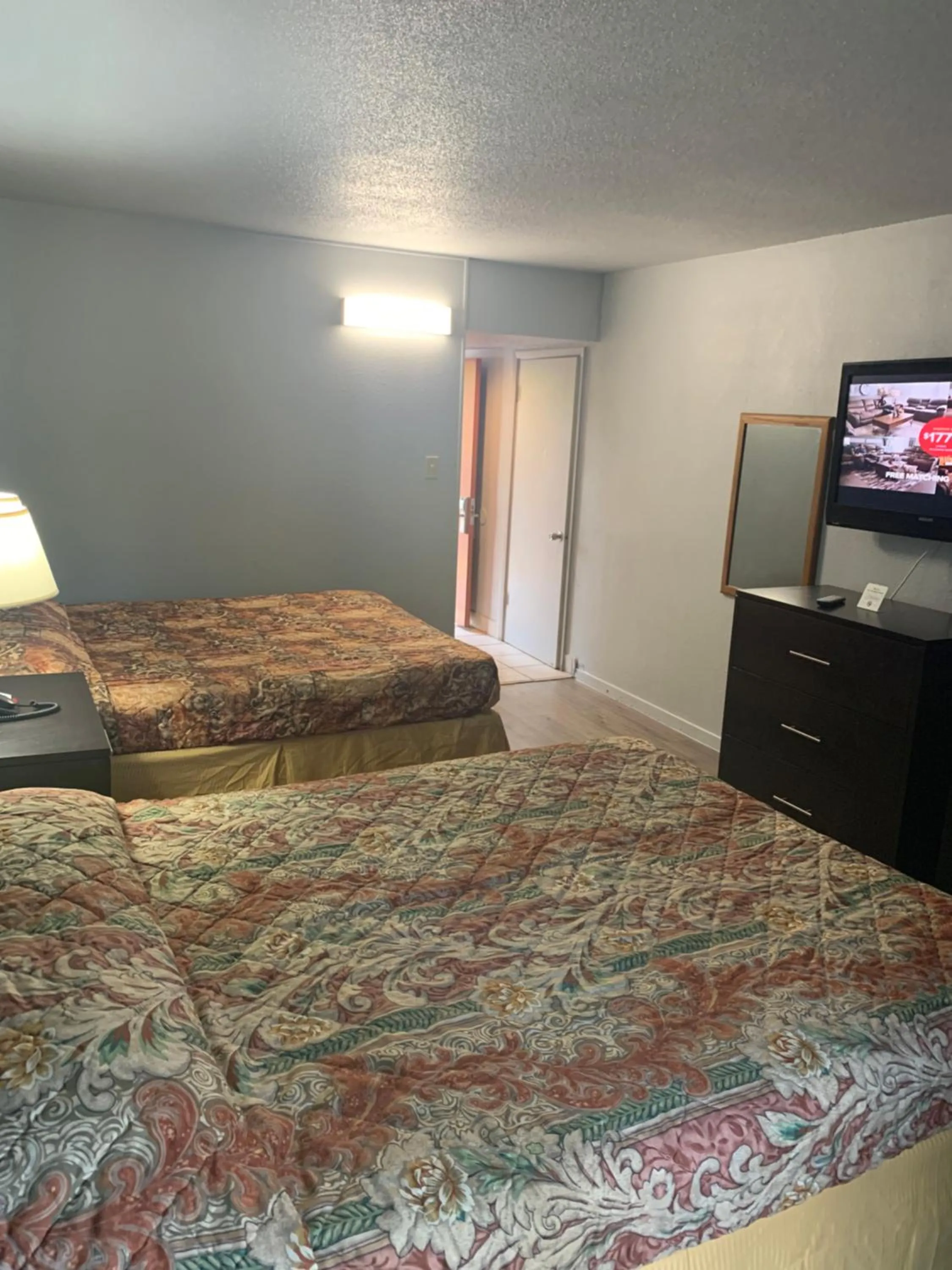 Executive Inn