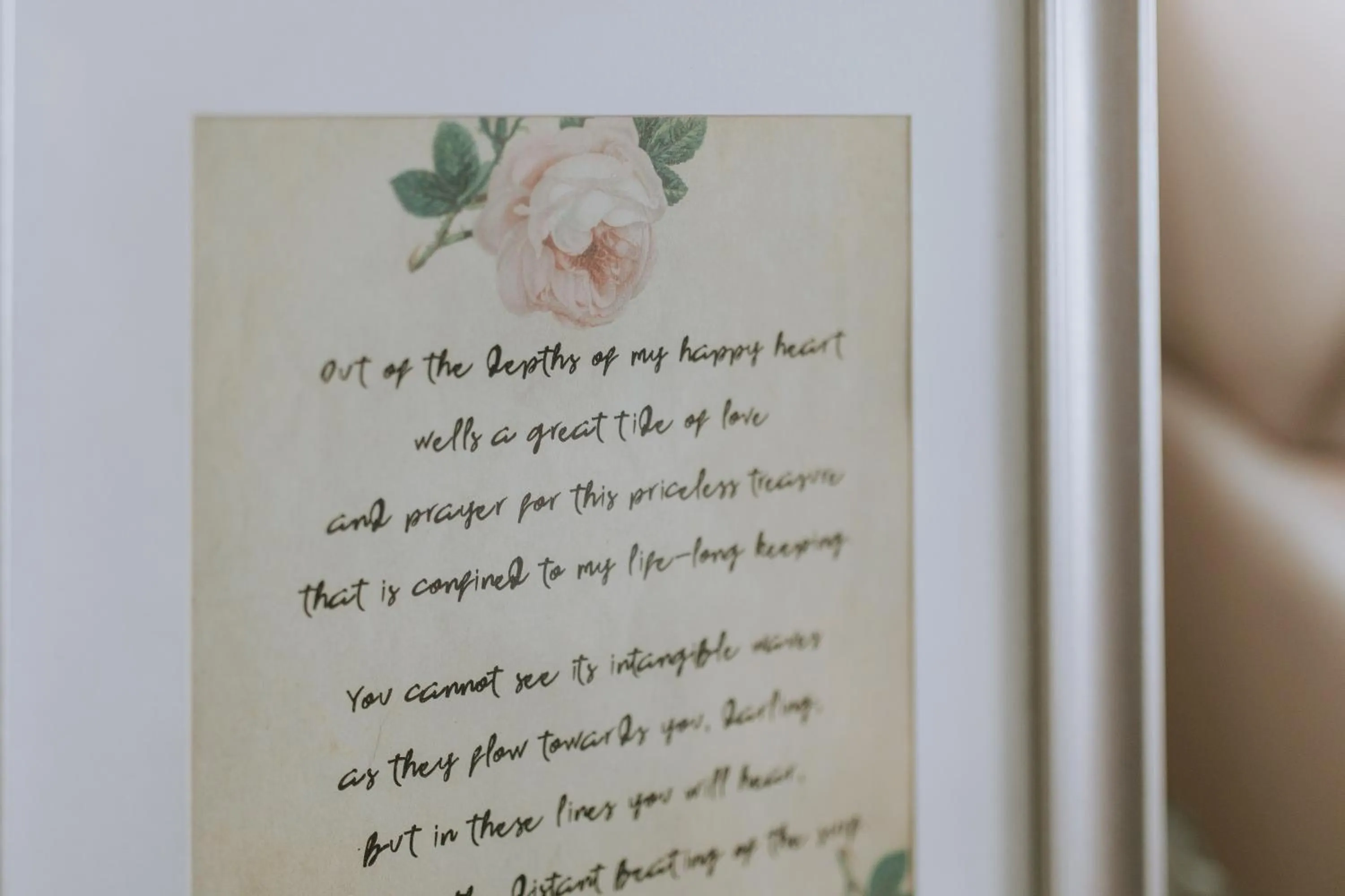 Decorative detail in Eagle View Escape