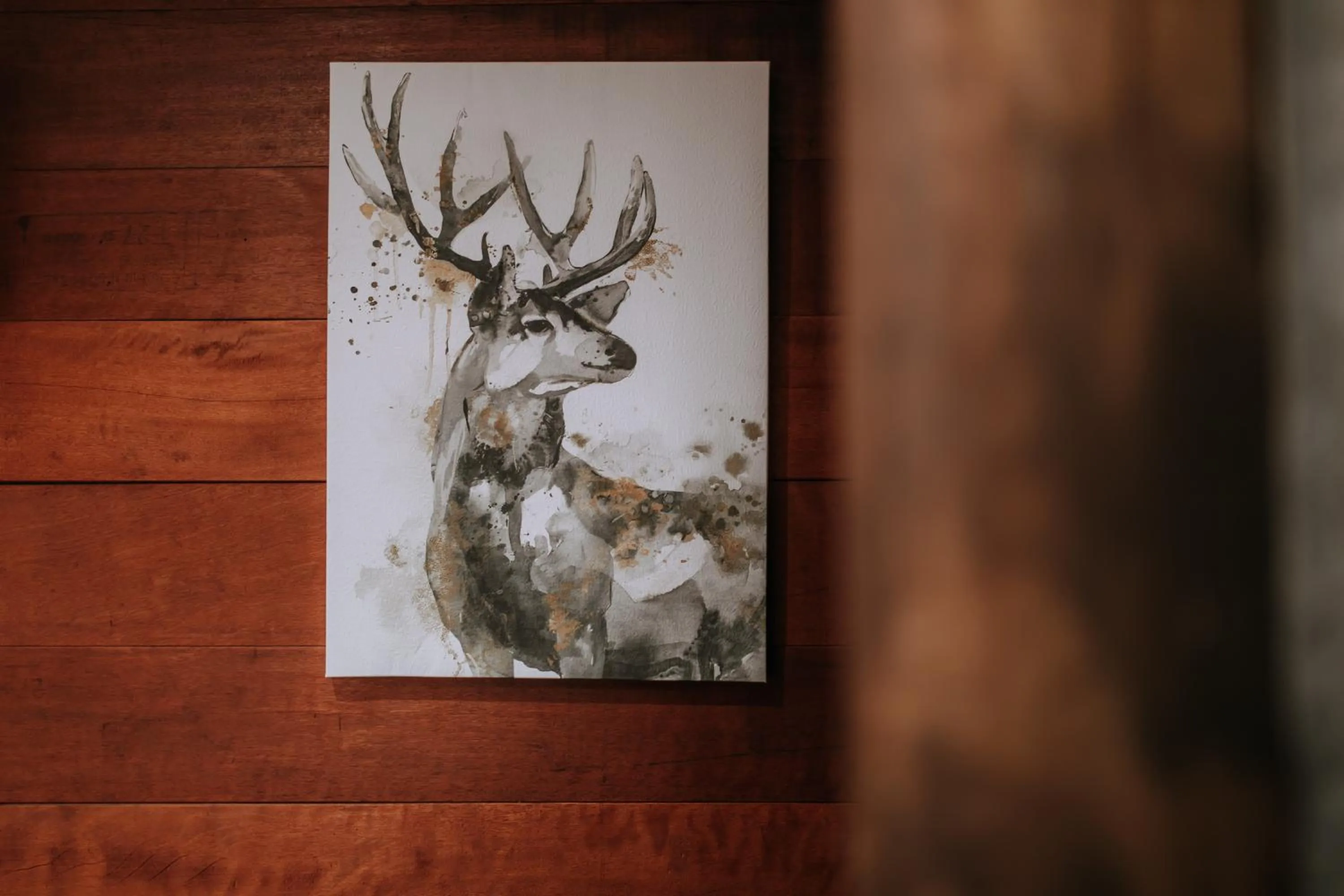 Decorative detail in Eagle View Escape