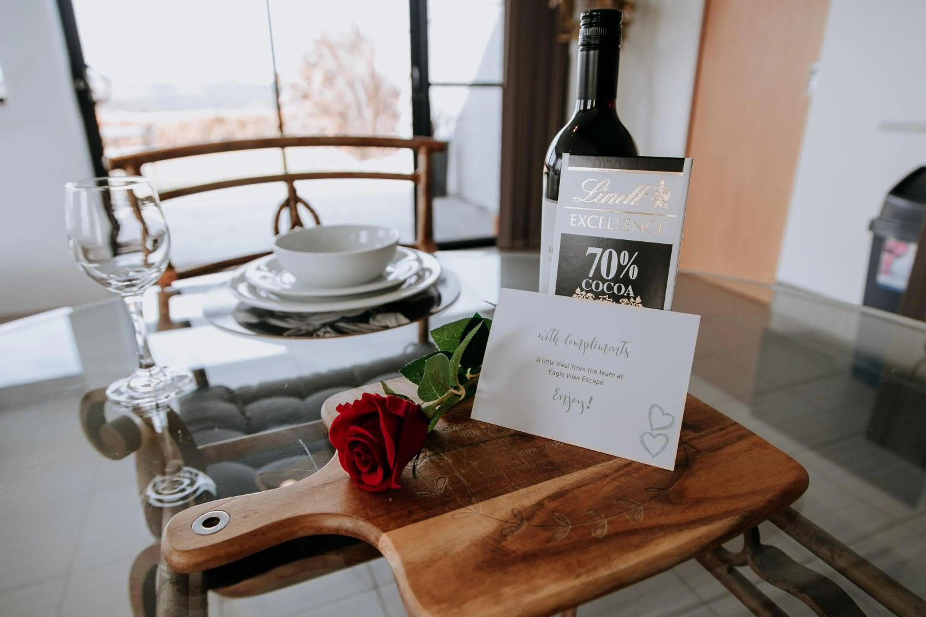 Dining area in Eagle View Escape