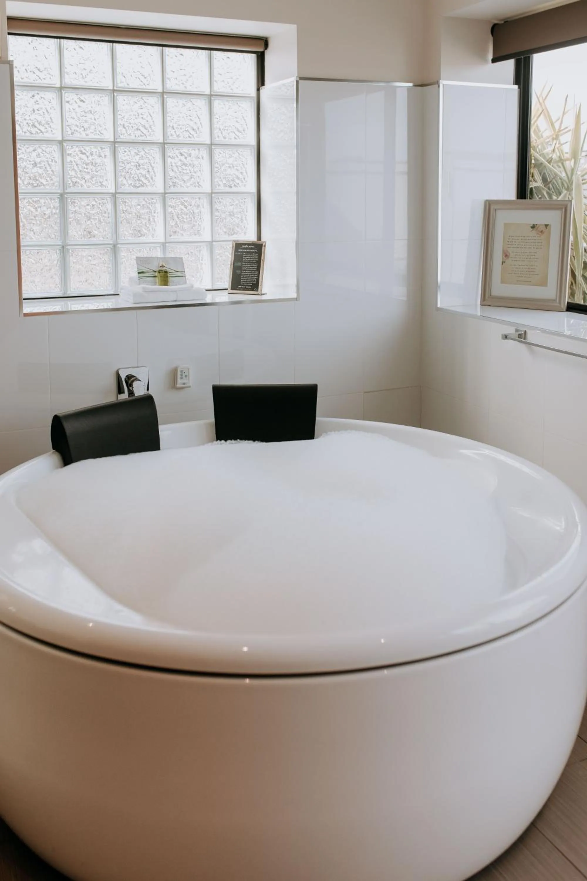 Hot Tub in Eagle View Escape