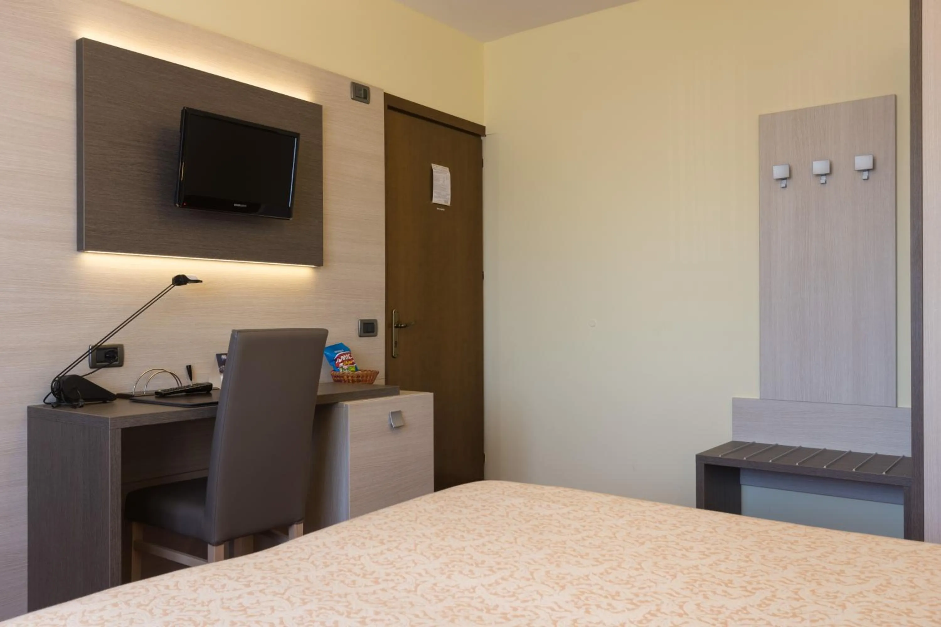 Bed in Park Hotel Ristorante Ca' Bianca