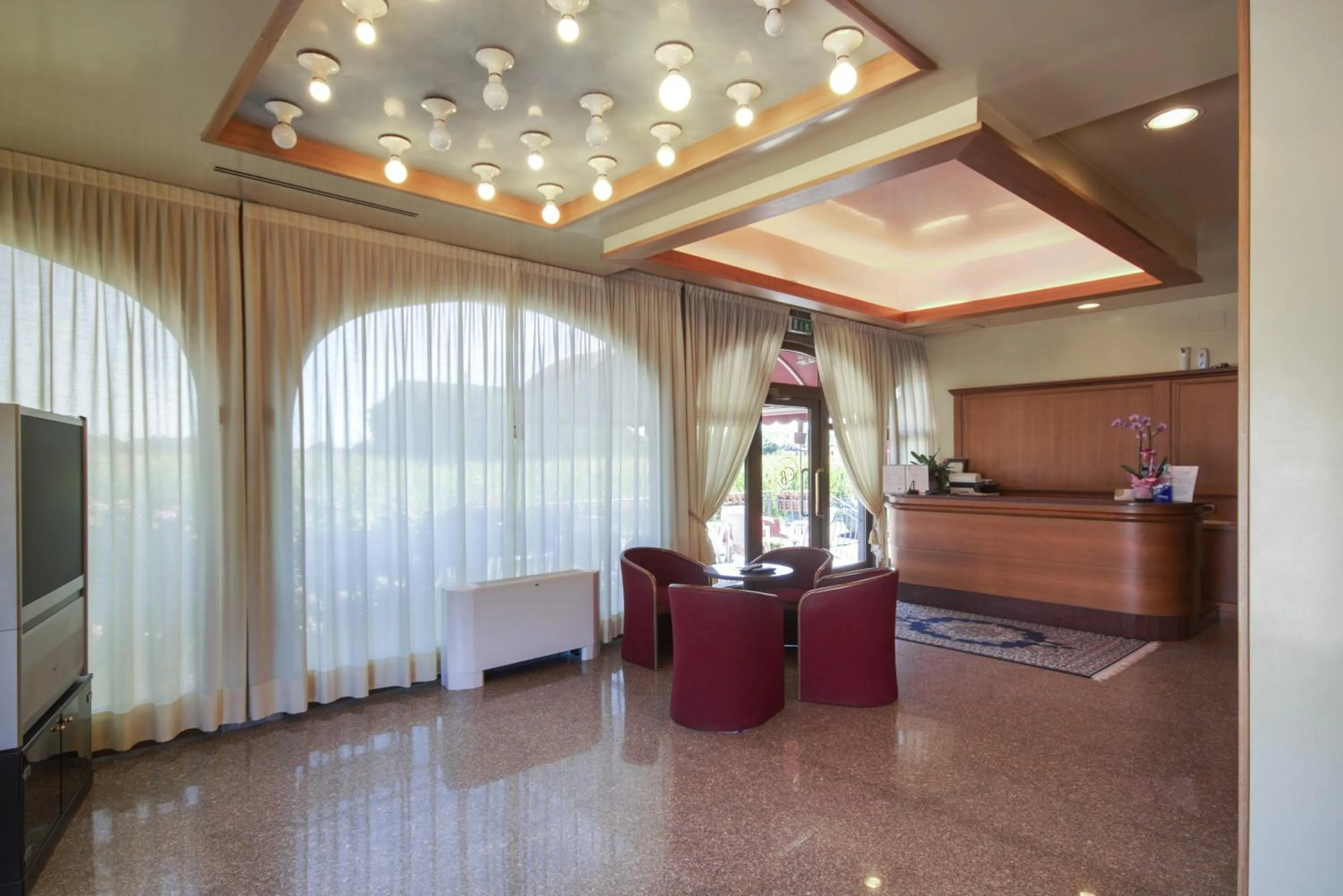Lobby or reception in Park Hotel Ristorante Ca' Bianca