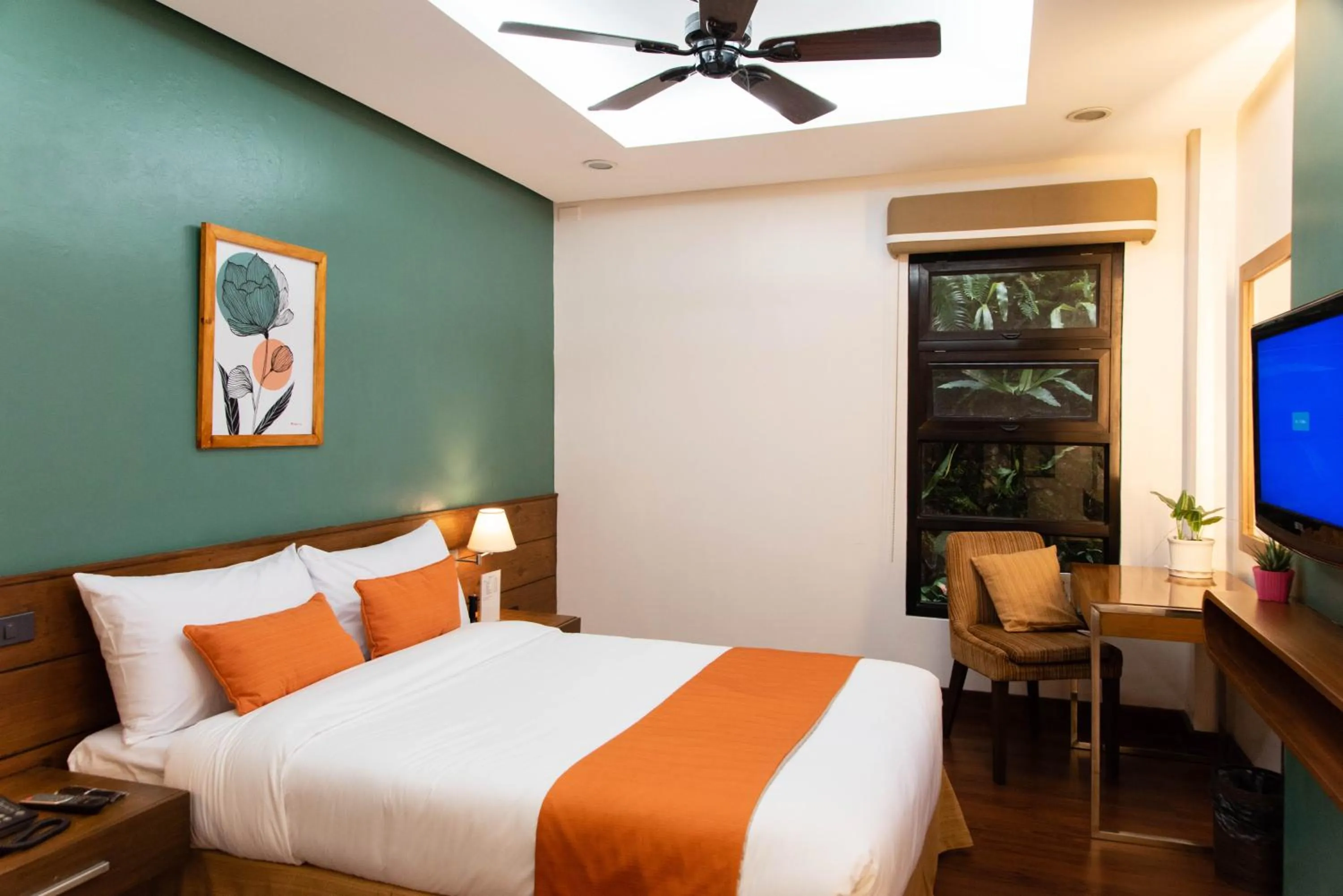 Bed in Giraffe Boutique Hotel