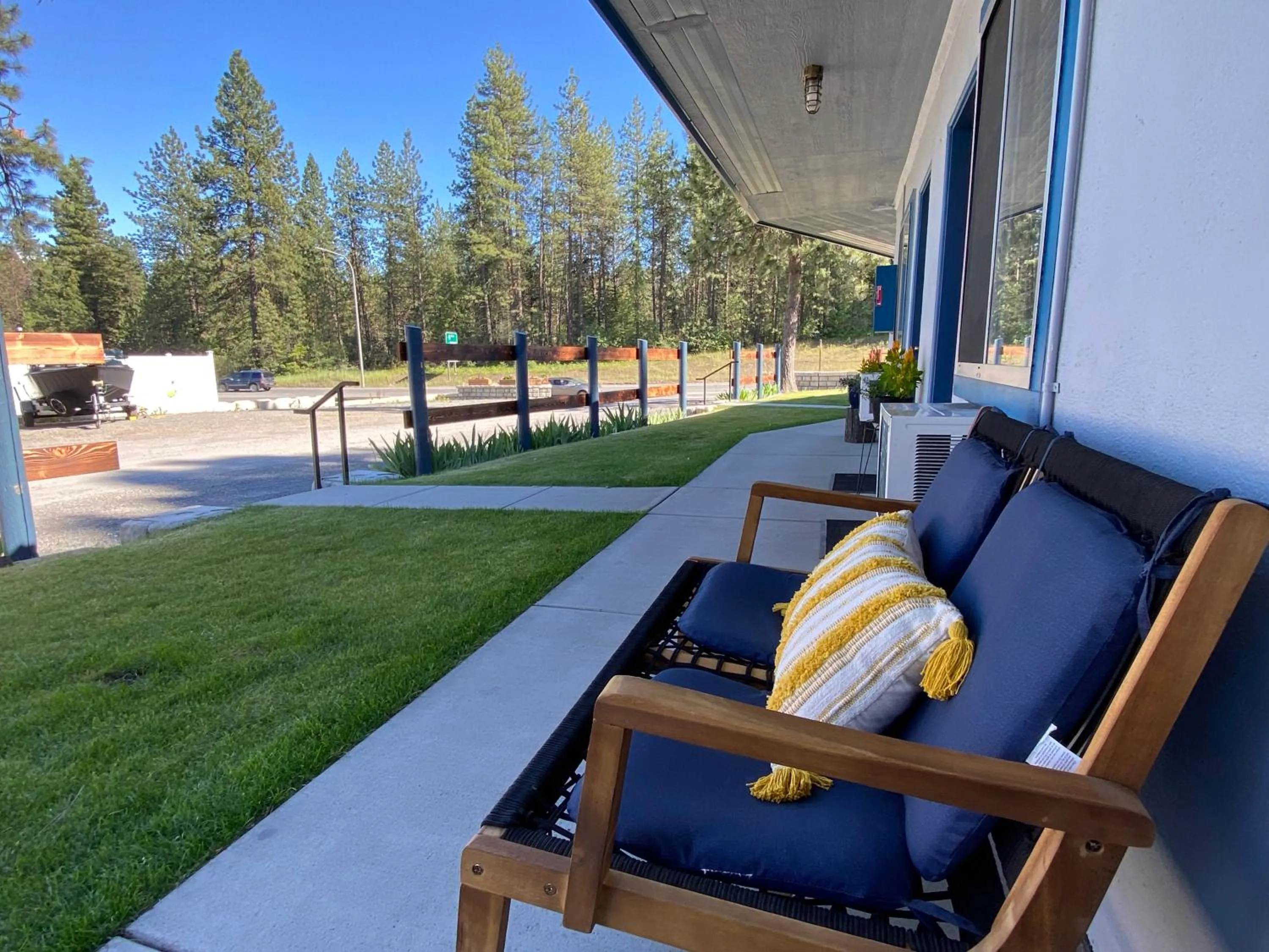 Columbia Point Resort