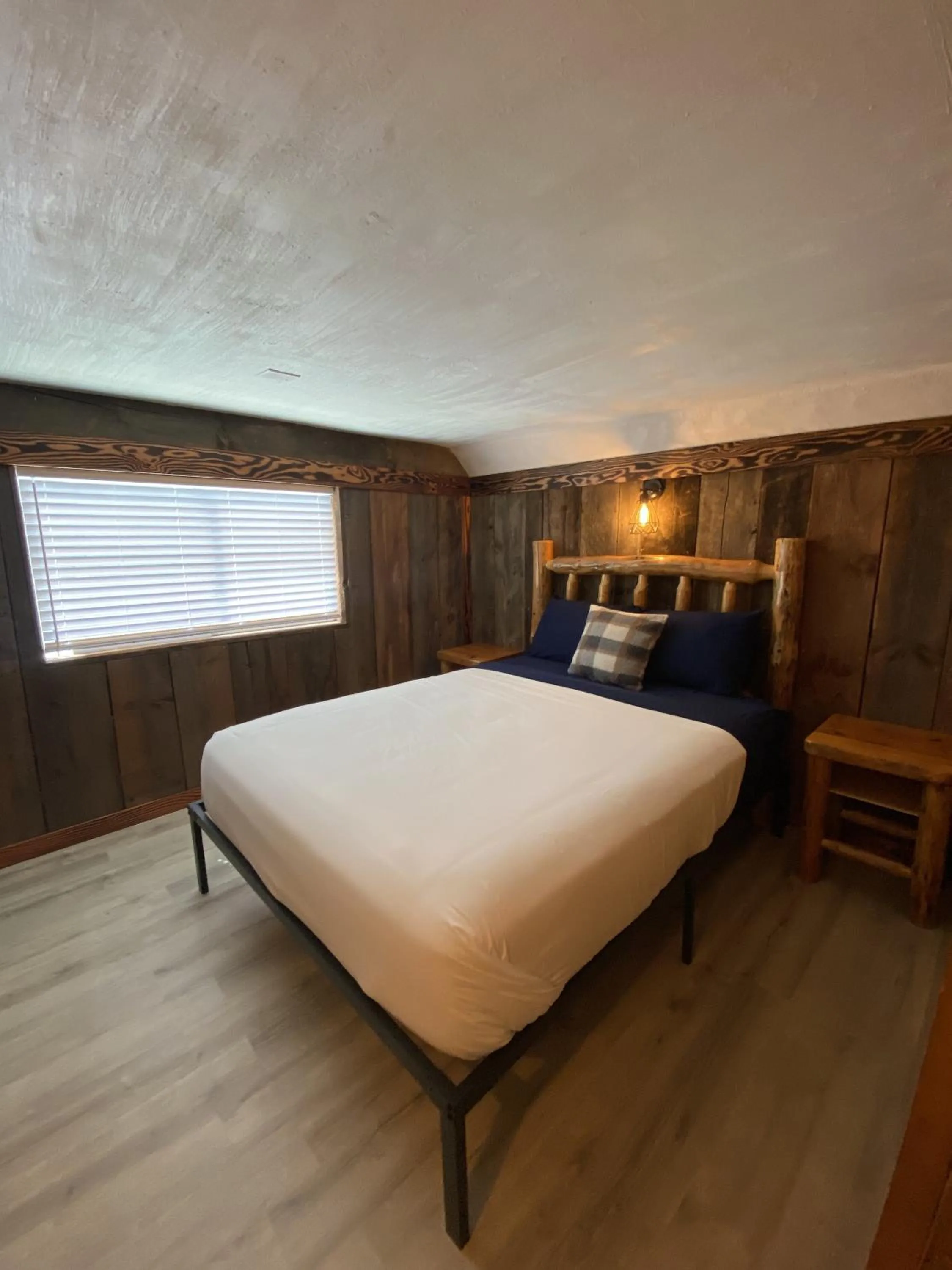 Bed in Columbia Point Resort