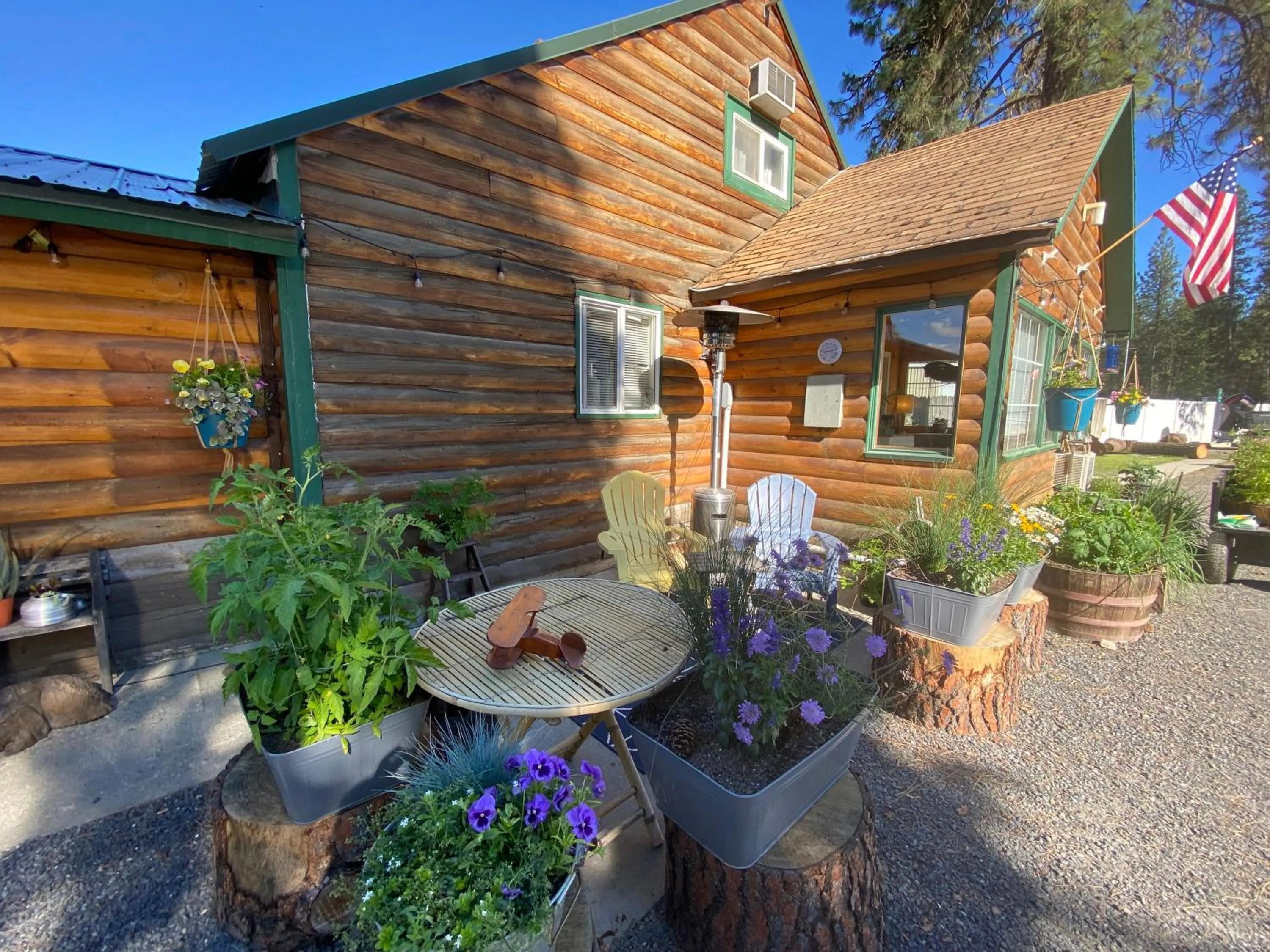 Columbia Point Resort