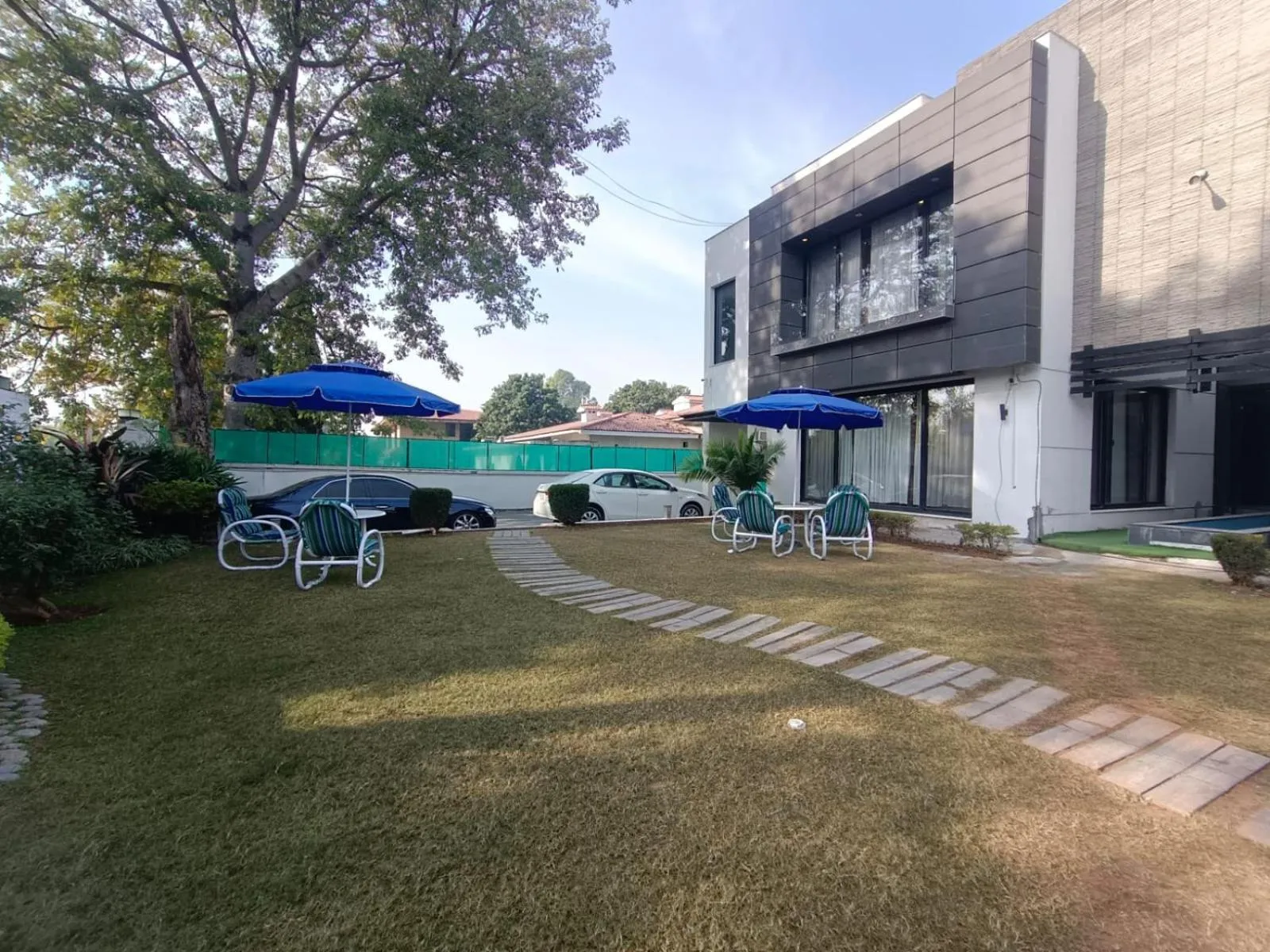 Garden in OXVUE Boutique Hotel