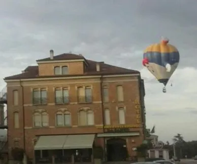 Facade/entrance in Da Santo Hotel Ristorante Pizzeria