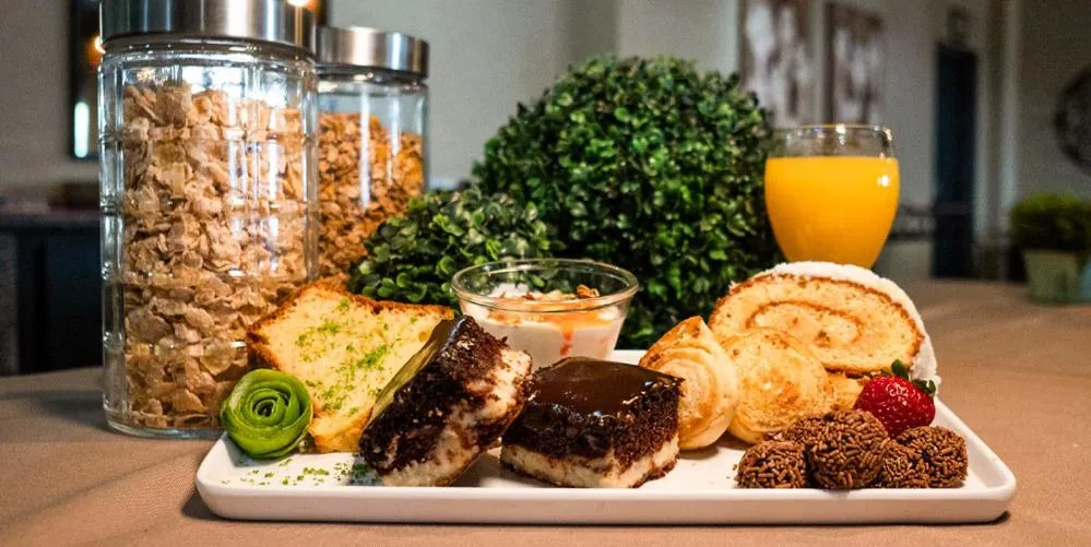 Food and drinks in Vila Romana Park Hotel