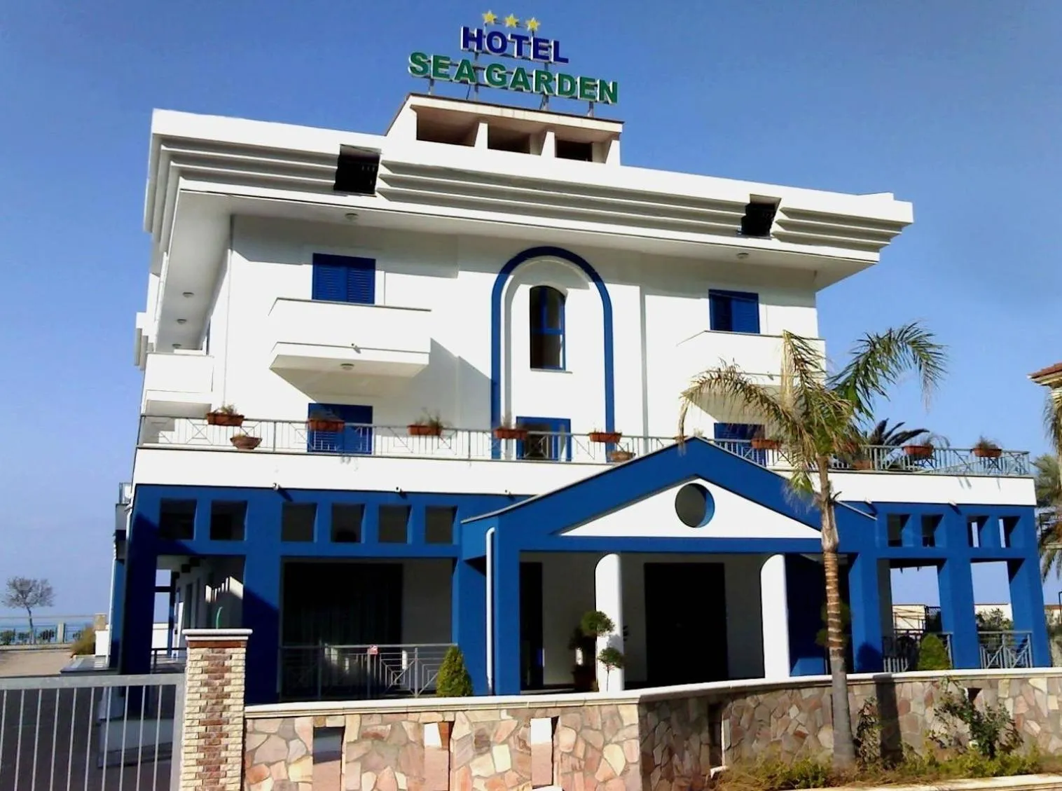 Facade/entrance in Sea Garden Hotel