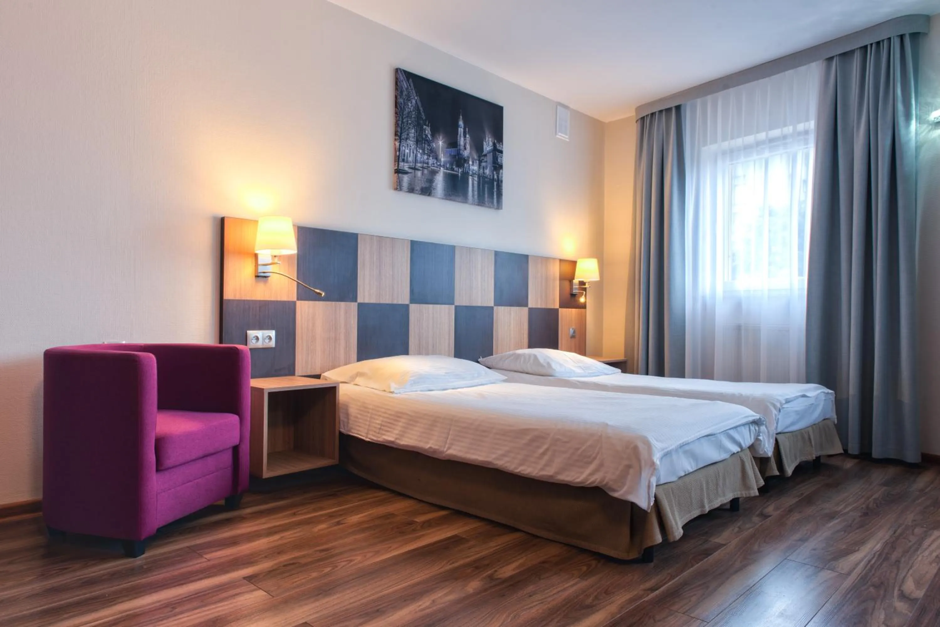 Bed in H6 MAJOR ApartHotel Travel & Business, FREE PARKING
