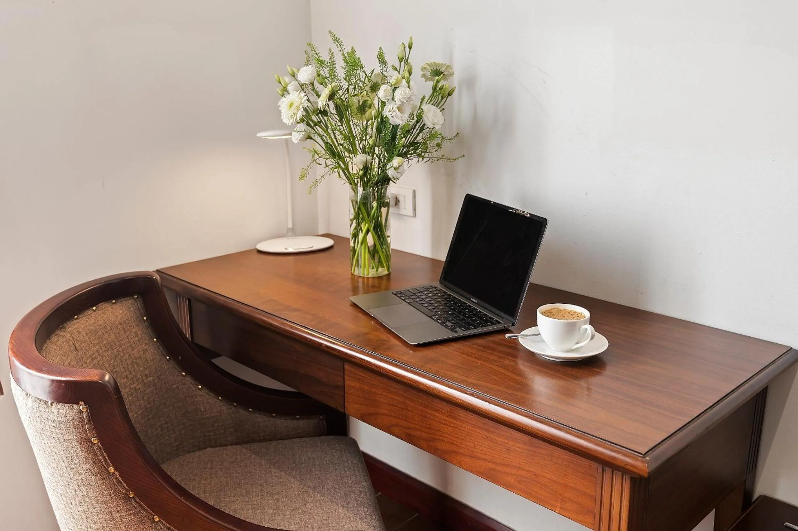 hair dresser in Sunny 22Land Residence Hotel 2