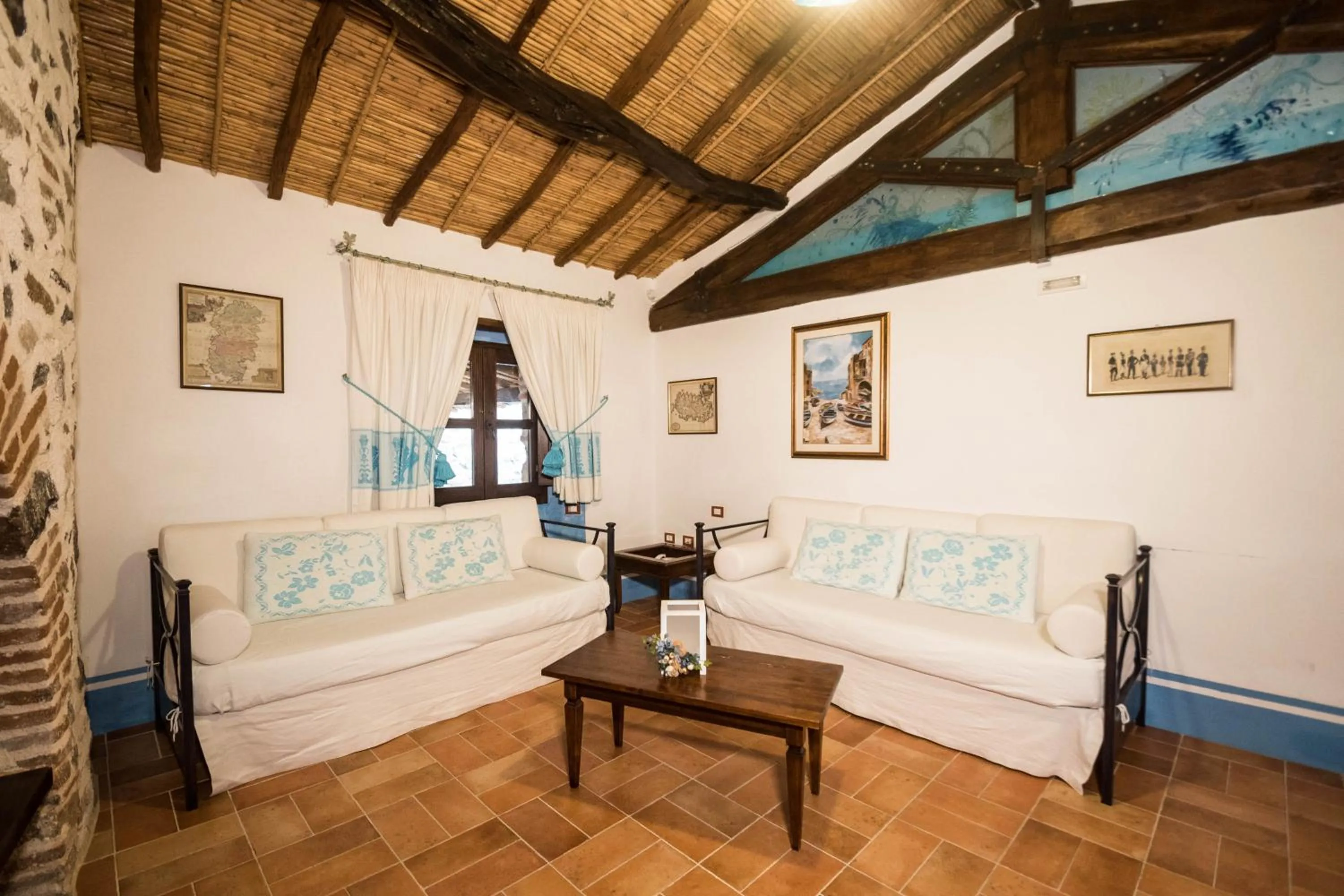 Bed in Hotel Anticos Palathos