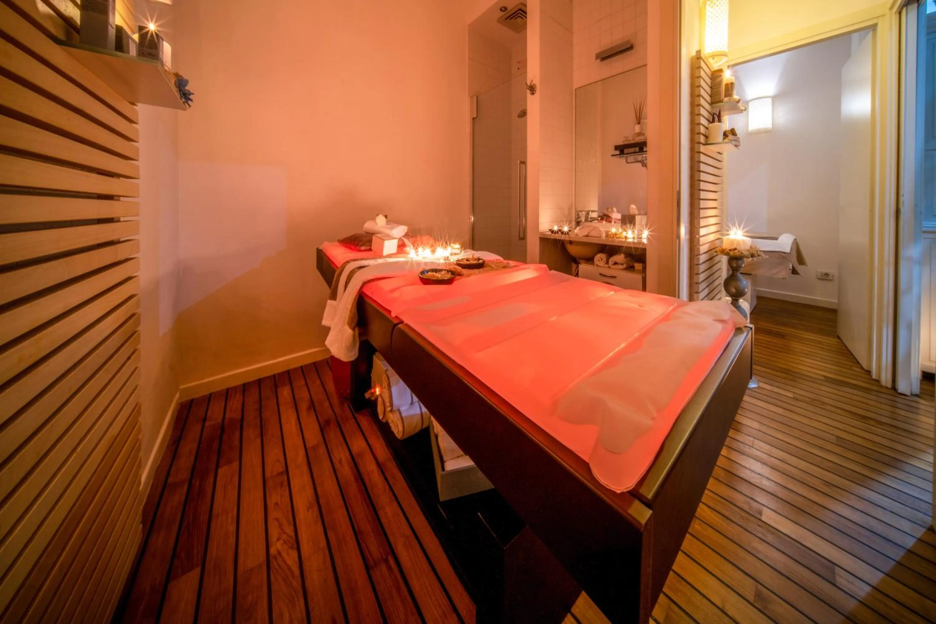 Spa and wellness centre/facilities, Bed in Mondial Resort & Spa