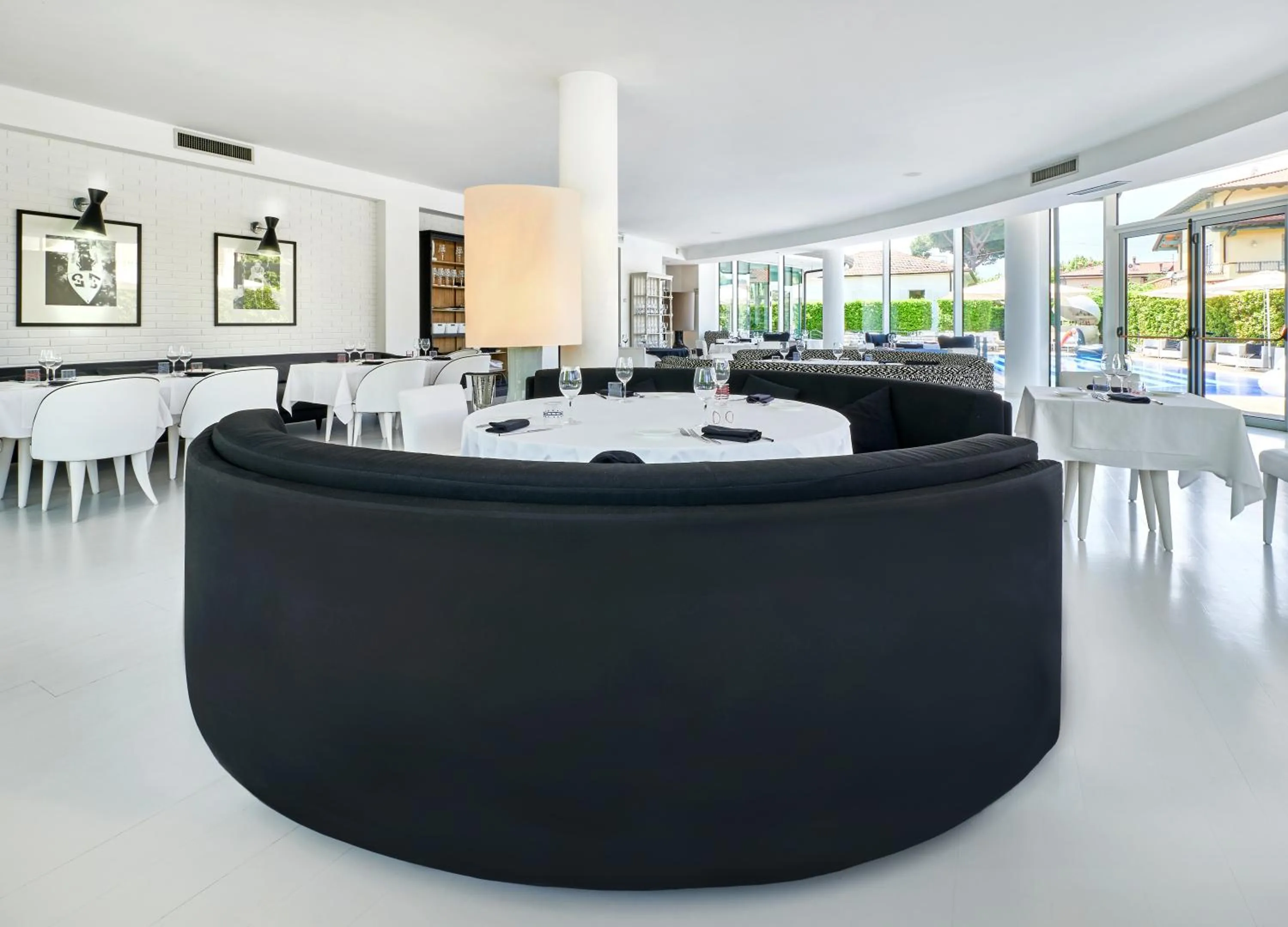 Restaurant/places to eat in Mondial Resort & Spa