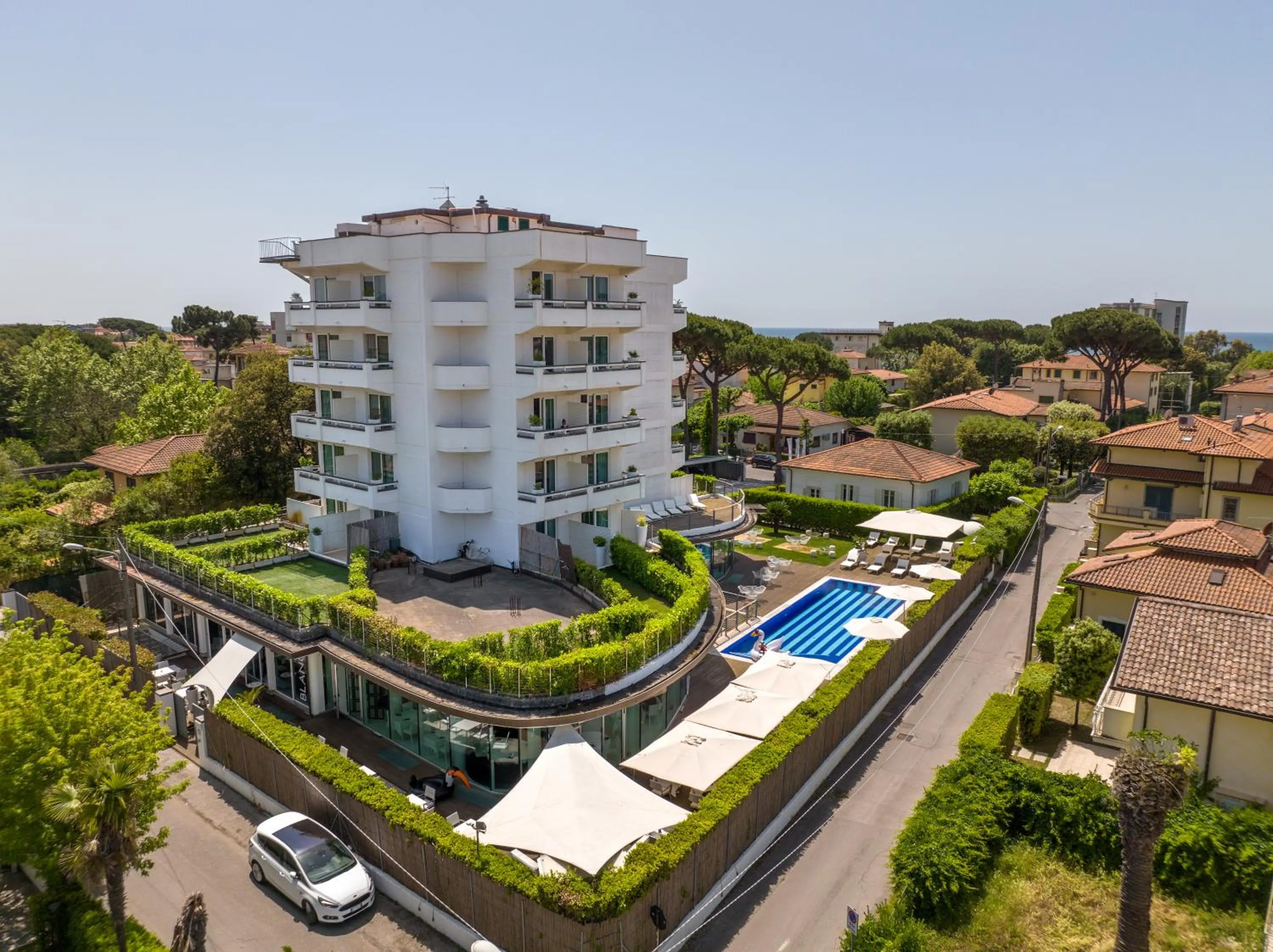 Facade/entrance in Mondial Resort & Spa