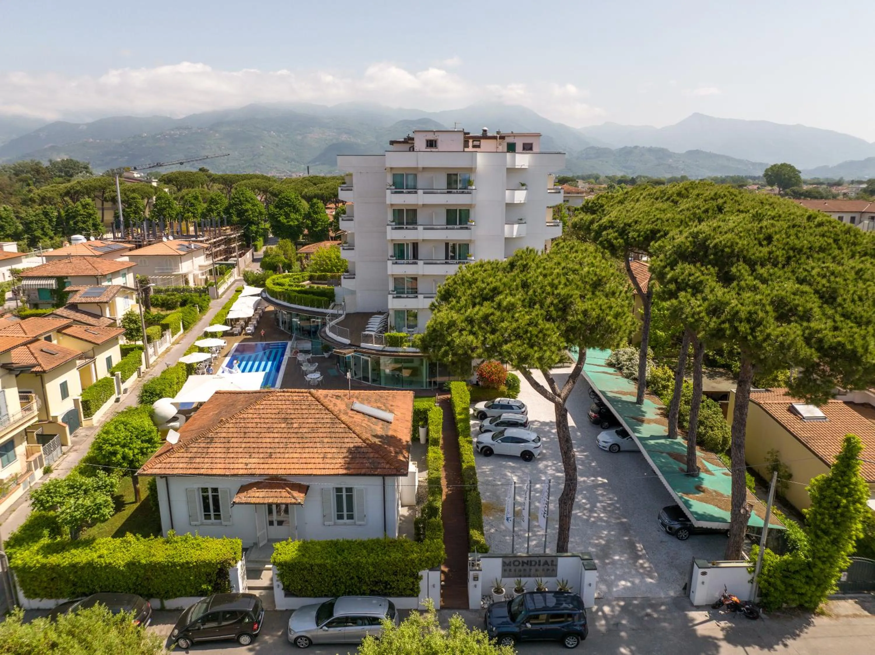 Facade/entrance in Mondial Resort & Spa