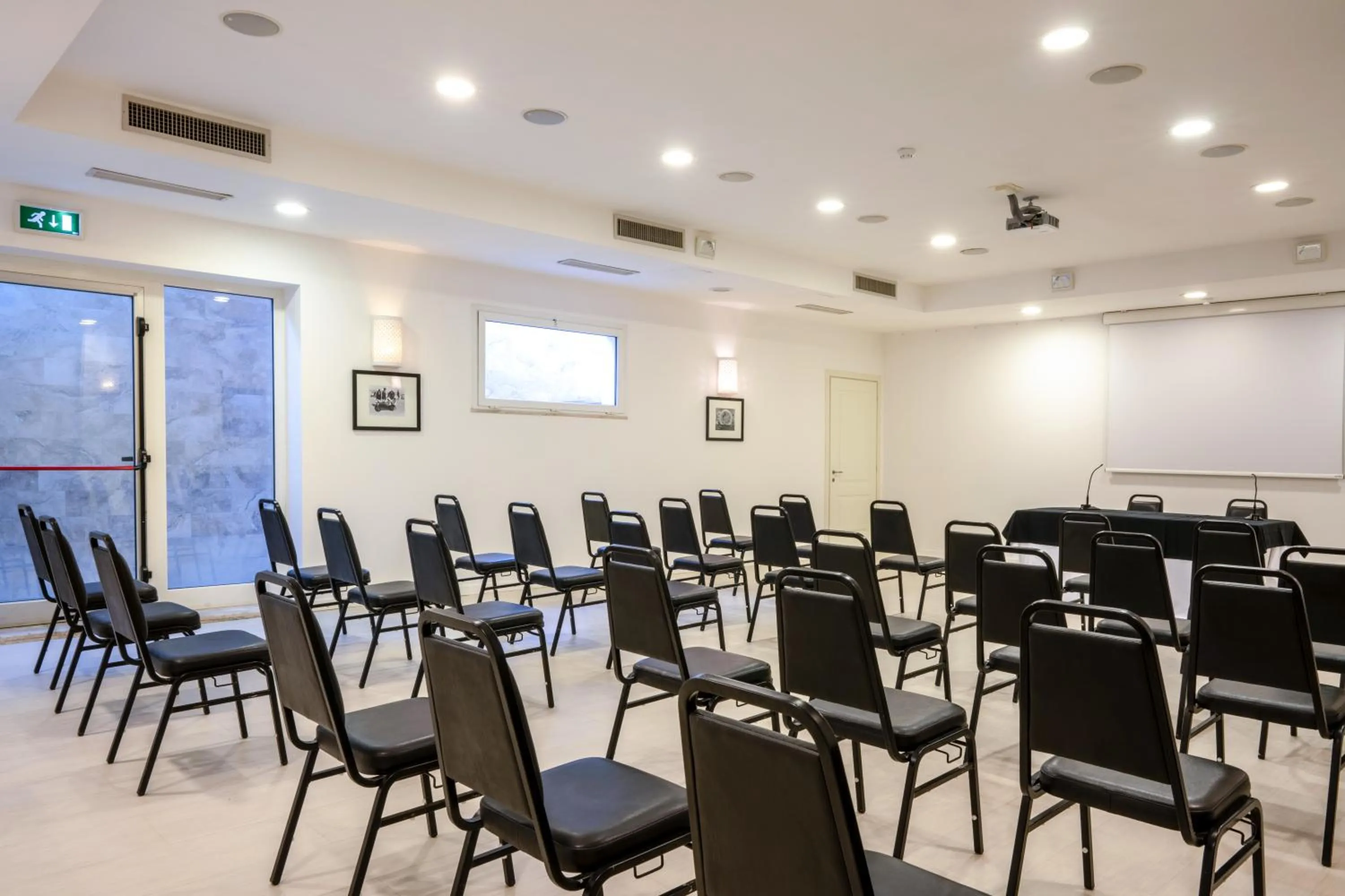 Meeting/conference room in Mondial Resort & Spa