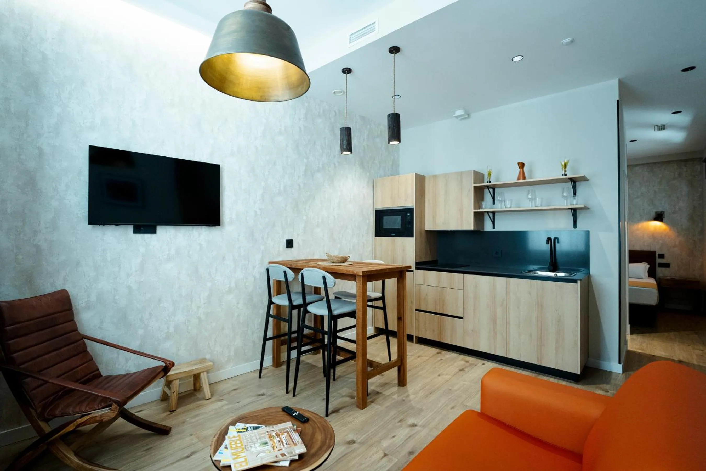 TV and multimedia in Aparthotel Luz de Gades - Suites Spa Gym - Adults Only