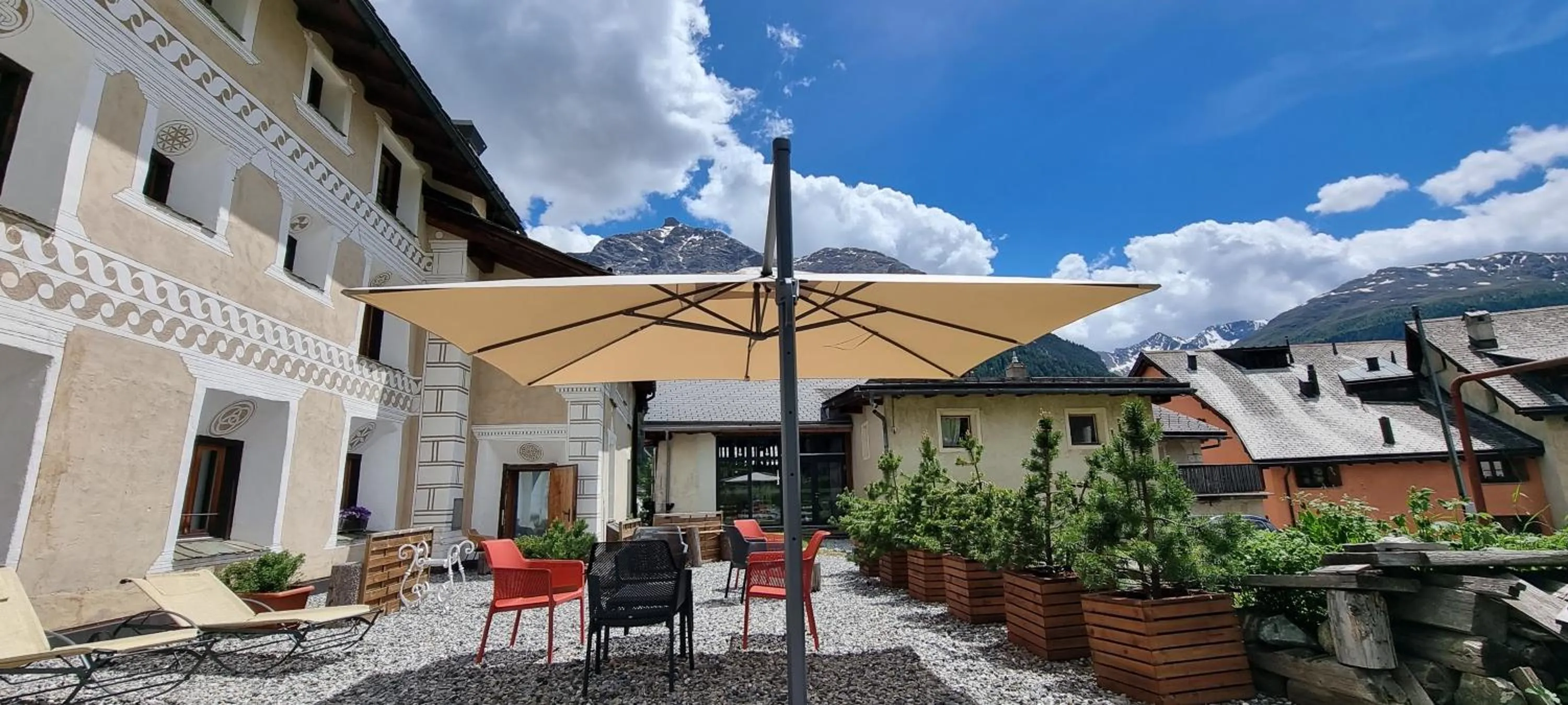 Property building in Chesa Stuva Colani