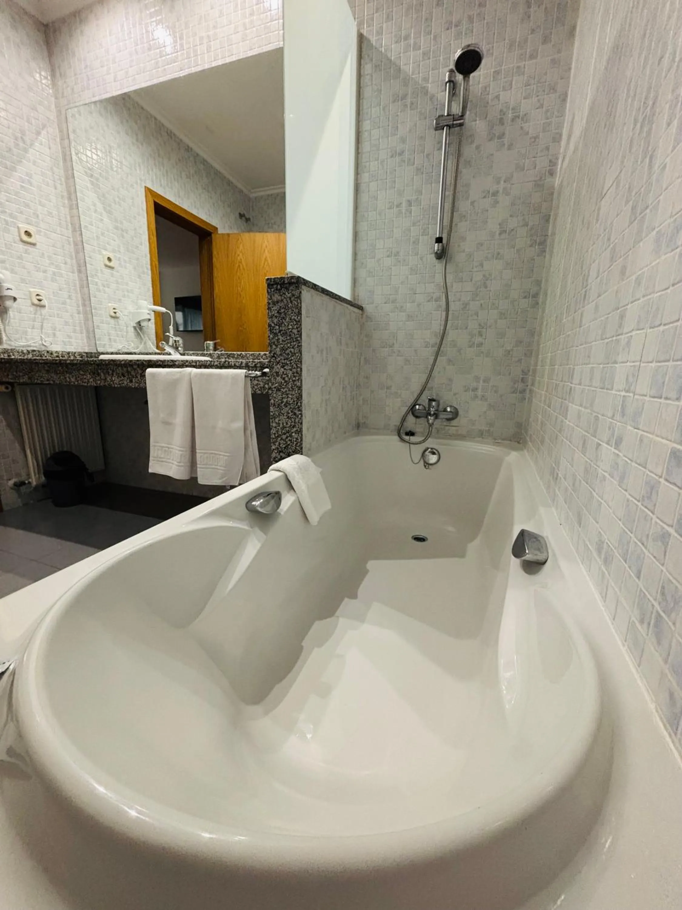 Shower in Real Ferrol