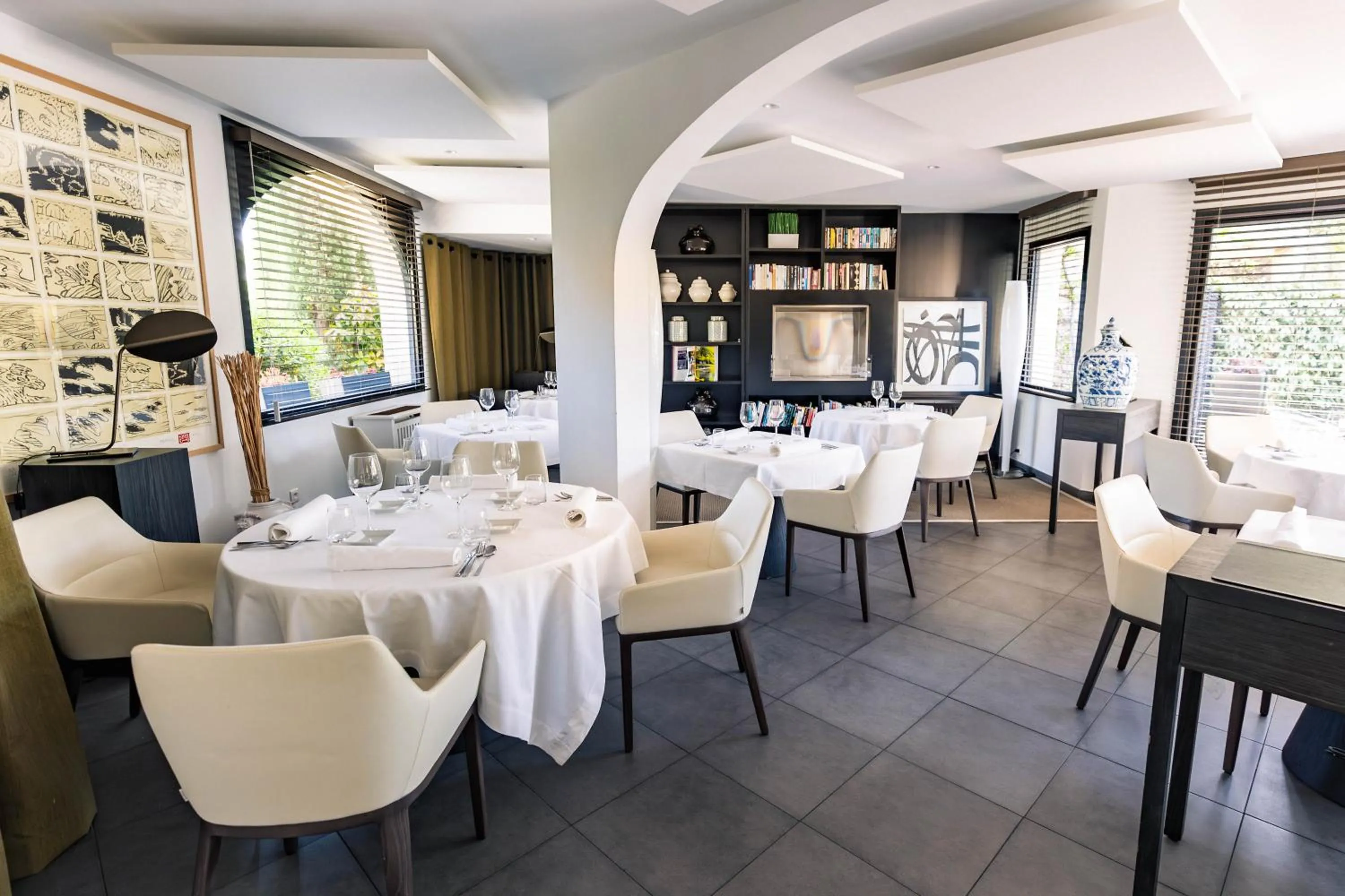 Restaurant/places to eat in Bdesign & Spa