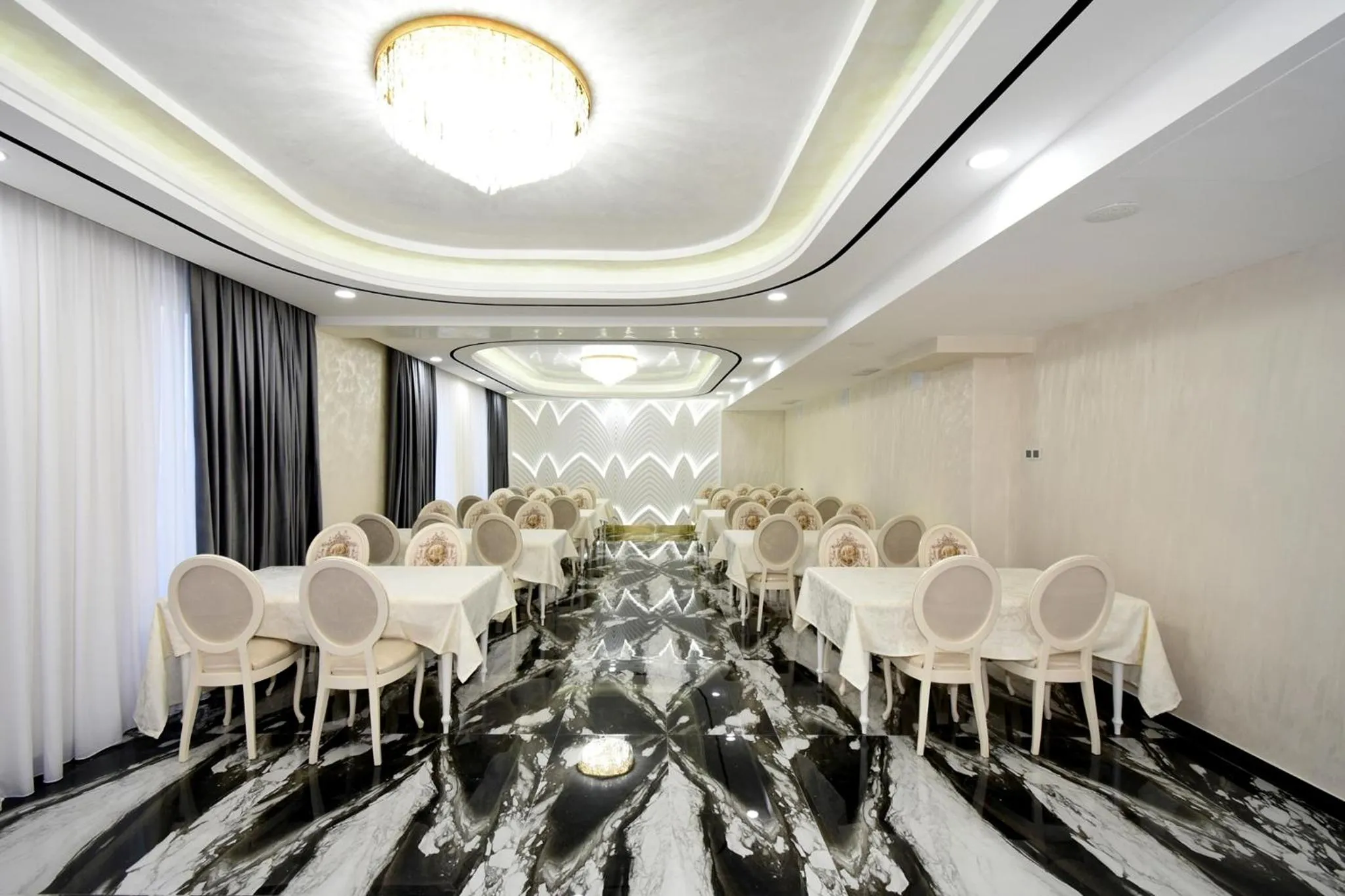 Restaurant/places to eat in Macao Hotel