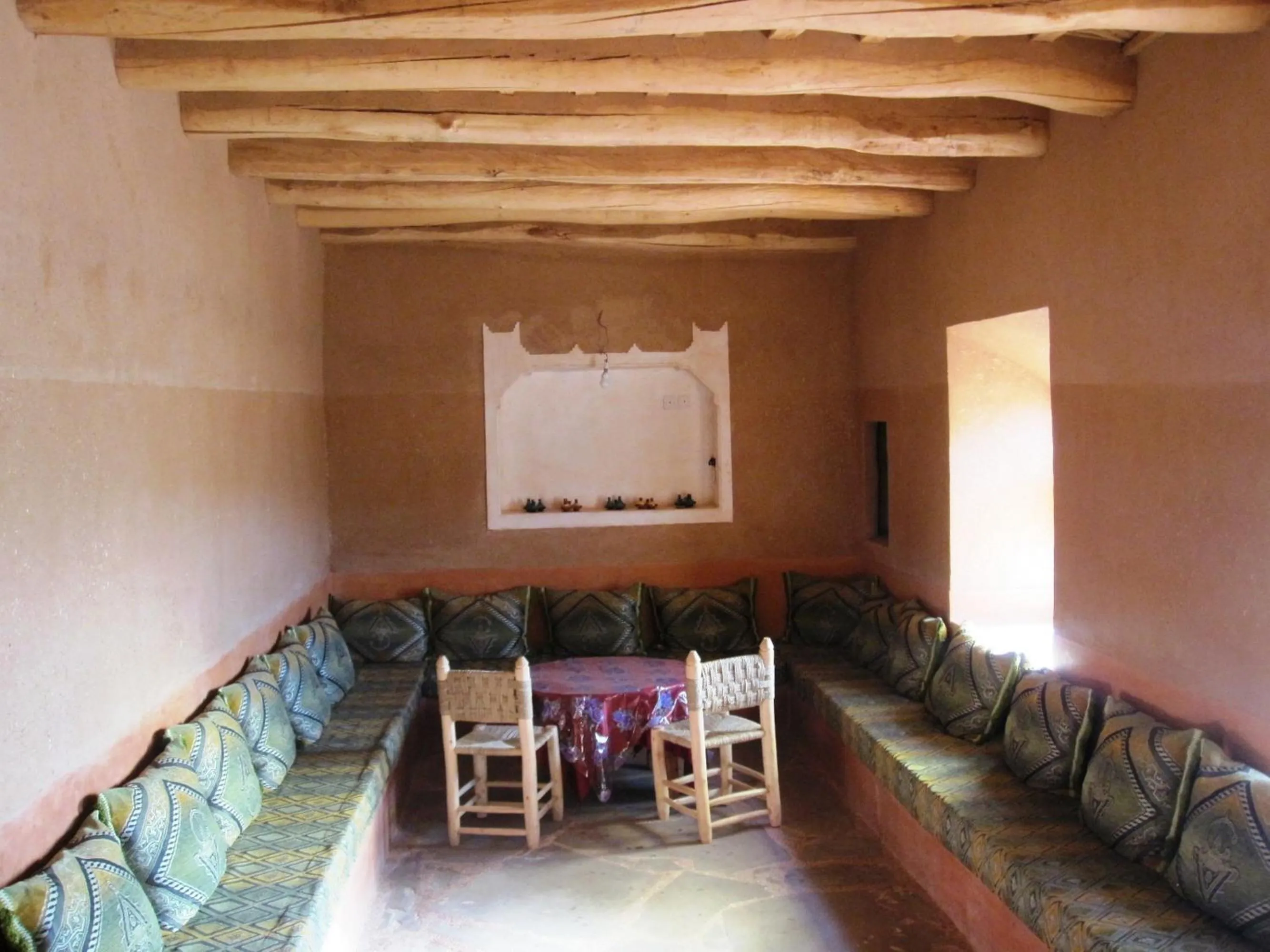 Restaurant/places to eat in Casbah d'hôte La Jeanne Tourisme Ecologique