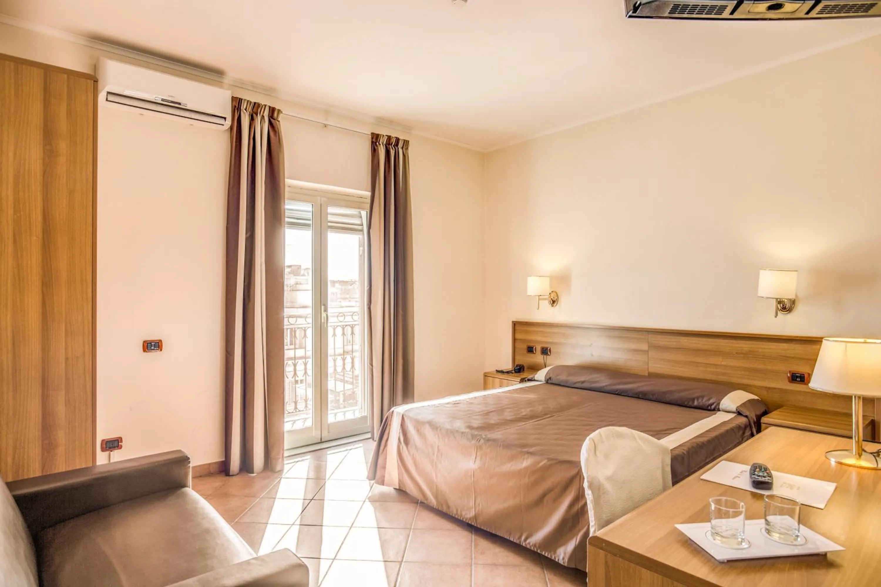 Photo of the whole room, Bed in Hotel San Marco