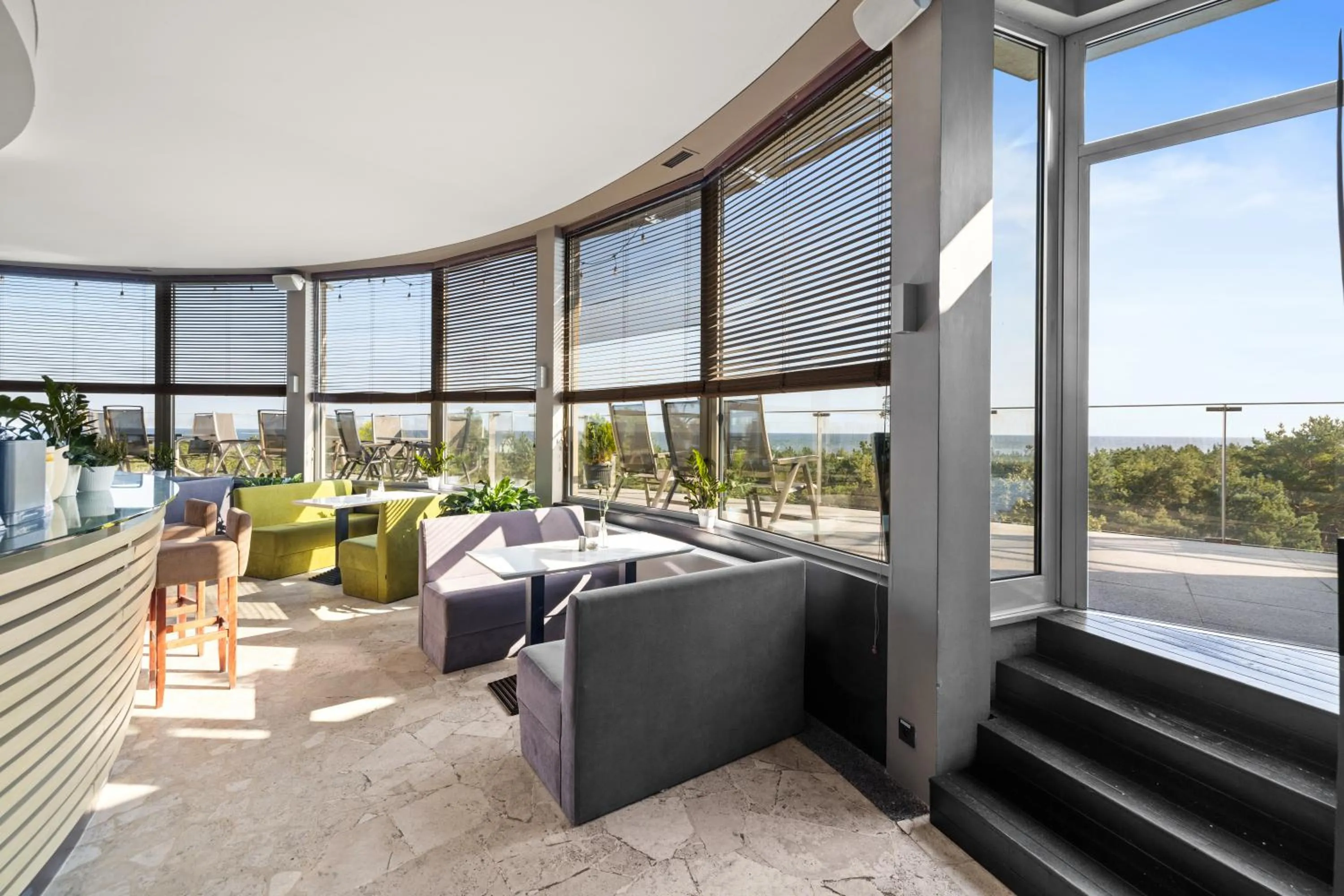 Lounge or bar in Maloves Resort & Spa