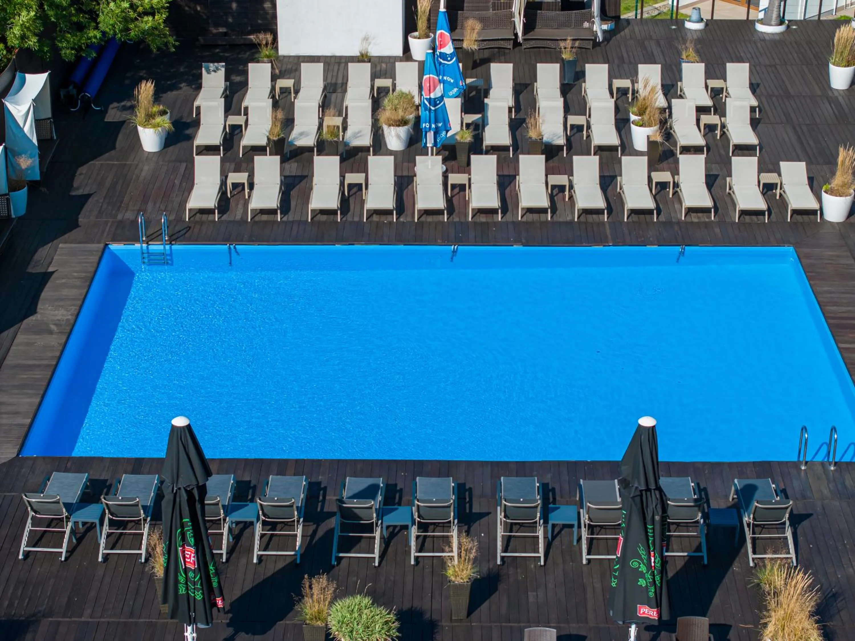 Swimming pool in Maloves Resort & Spa