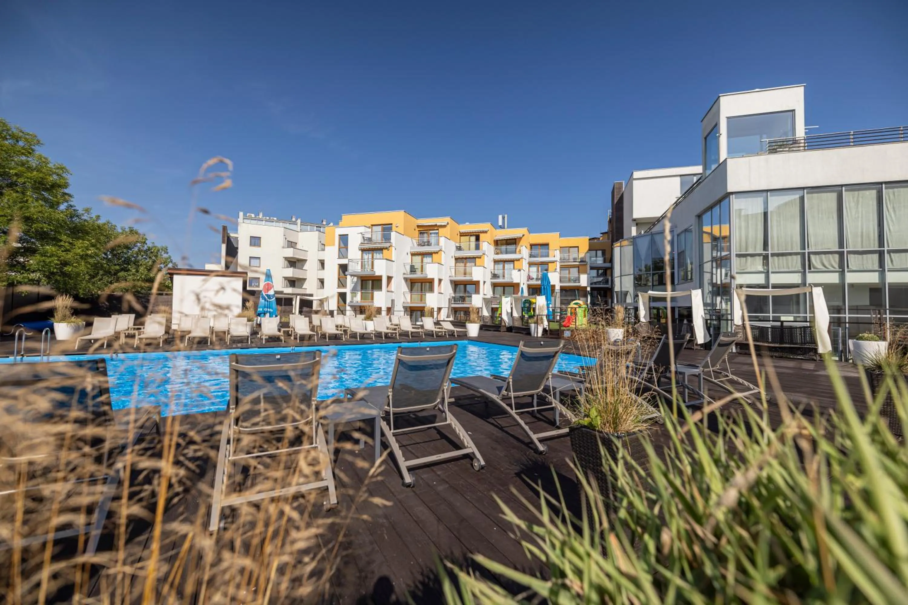 Swimming pool in Maloves Resort & Spa