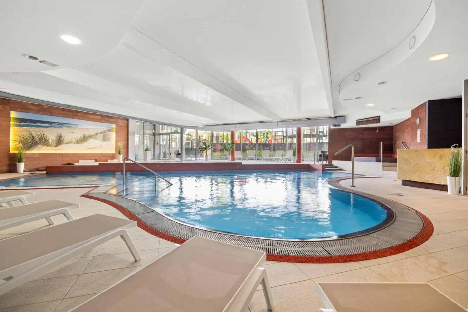 Swimming pool in Maloves Resort & Spa