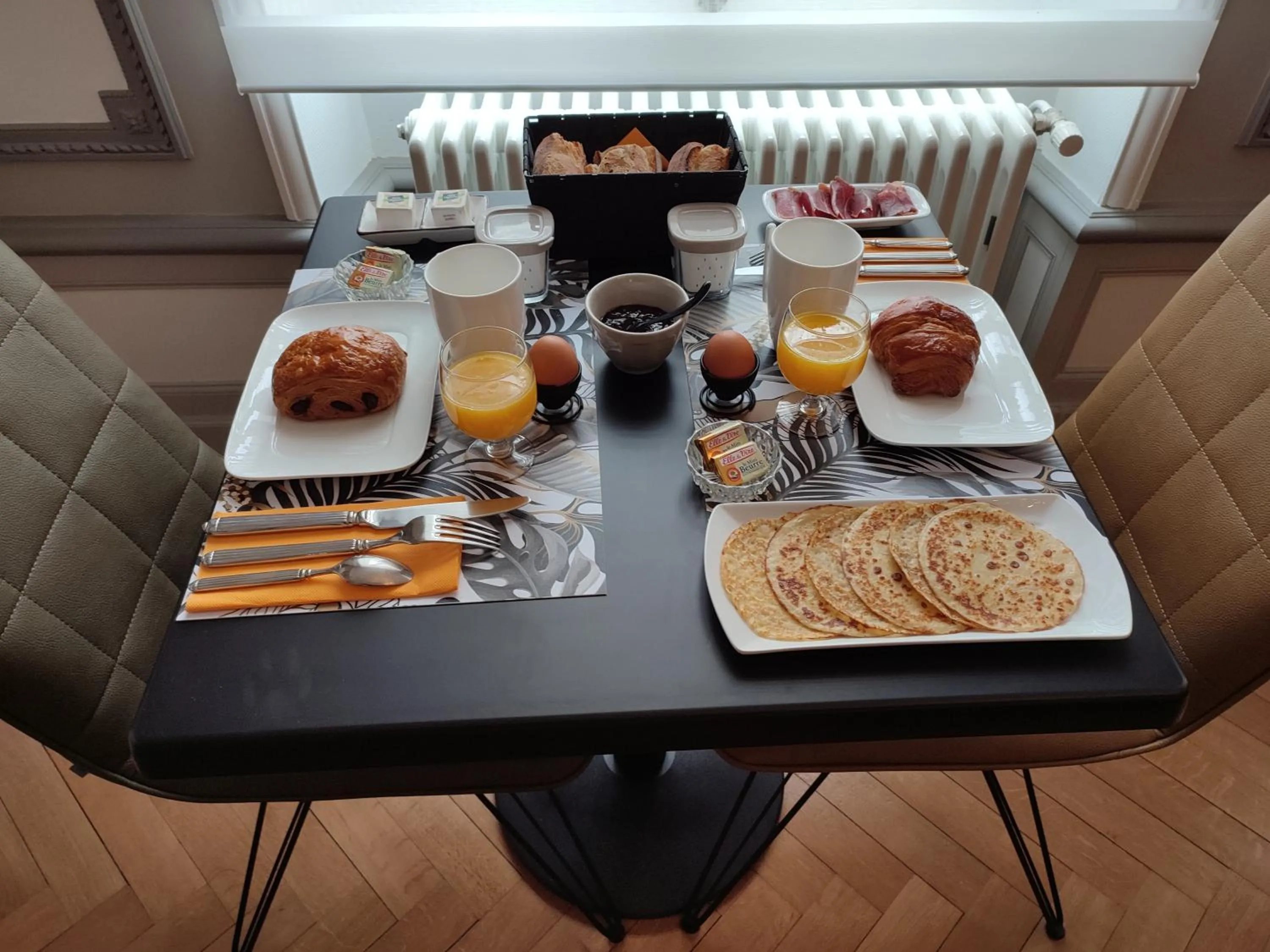Chambres d'Hôtes de luxe Côté Parc-Côté Jardin avec parking privé gratuit