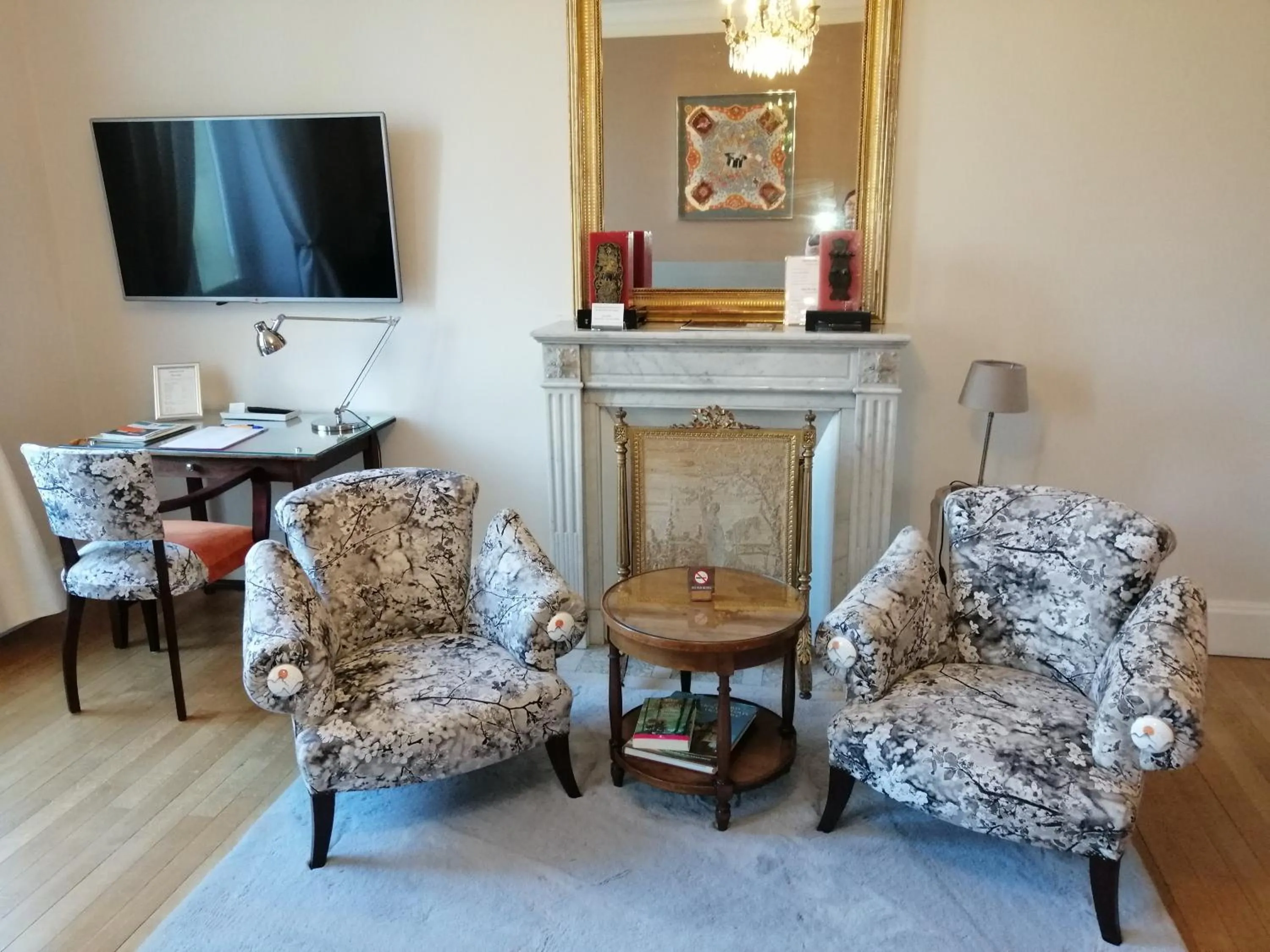 Chambres d'Hôtes de luxe Côté Parc-Côté Jardin avec parking privé gratuit