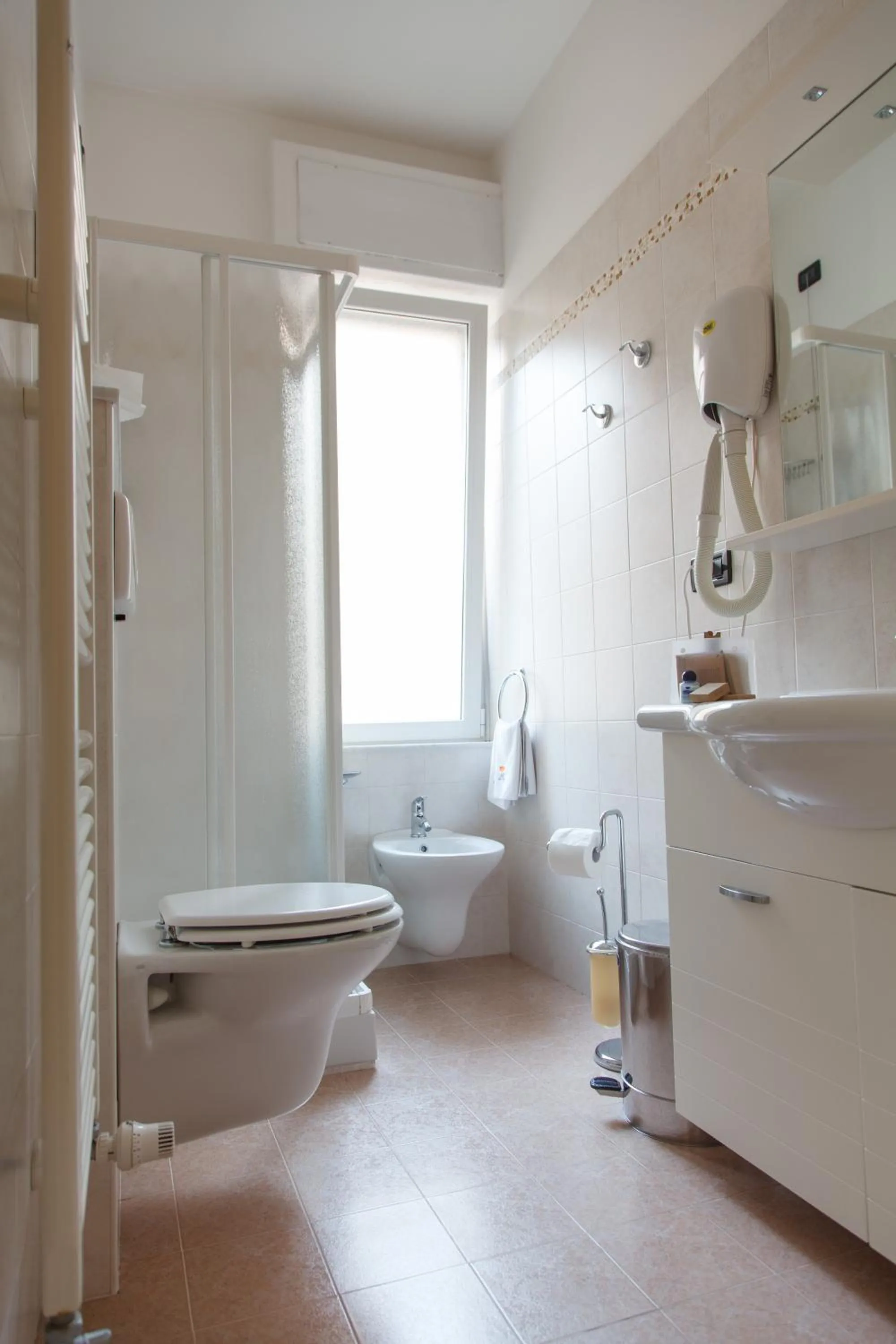 Bathroom in Allegroitalia Alassio Rosa