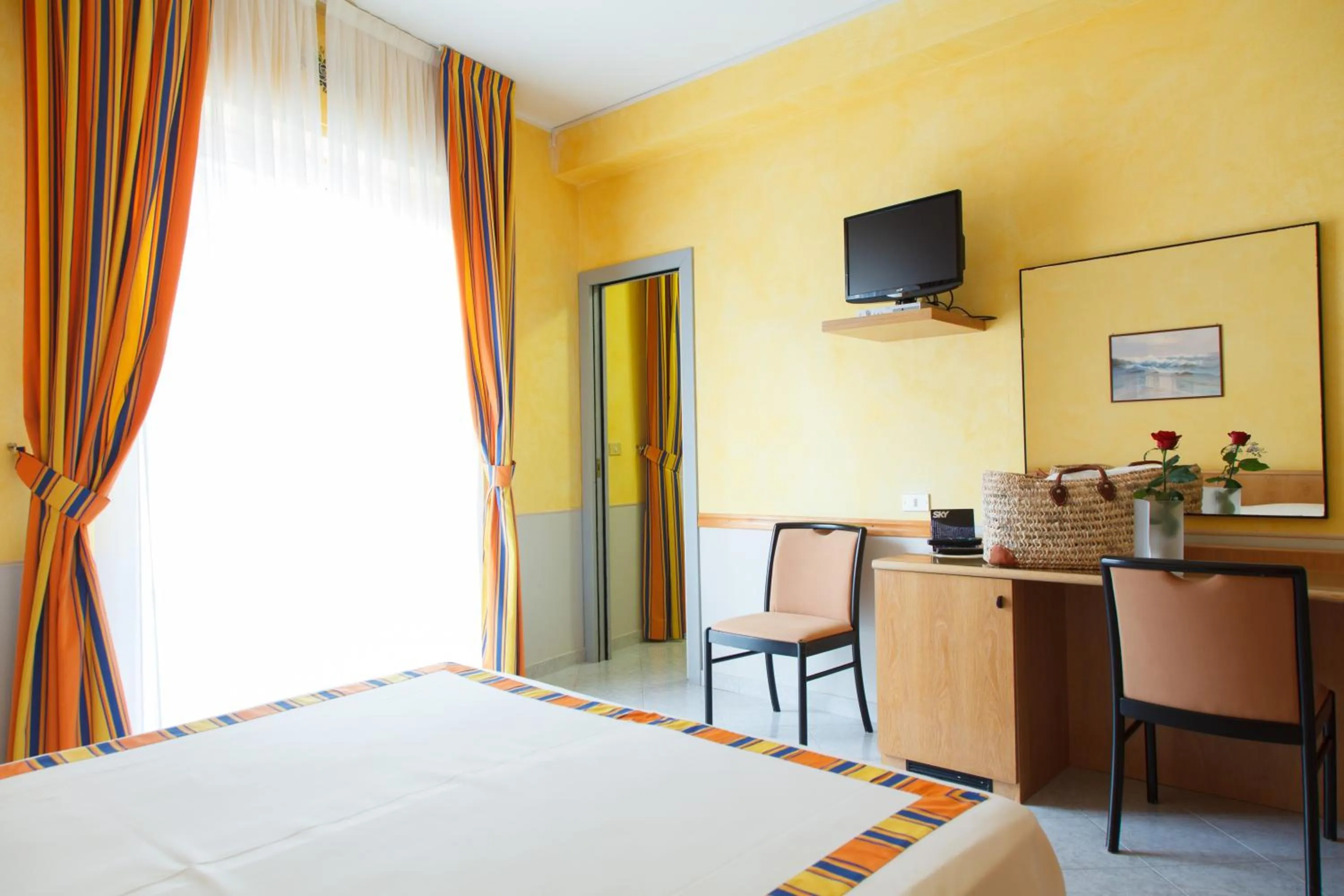 Bedroom, Bed in Allegroitalia Alassio Rosa