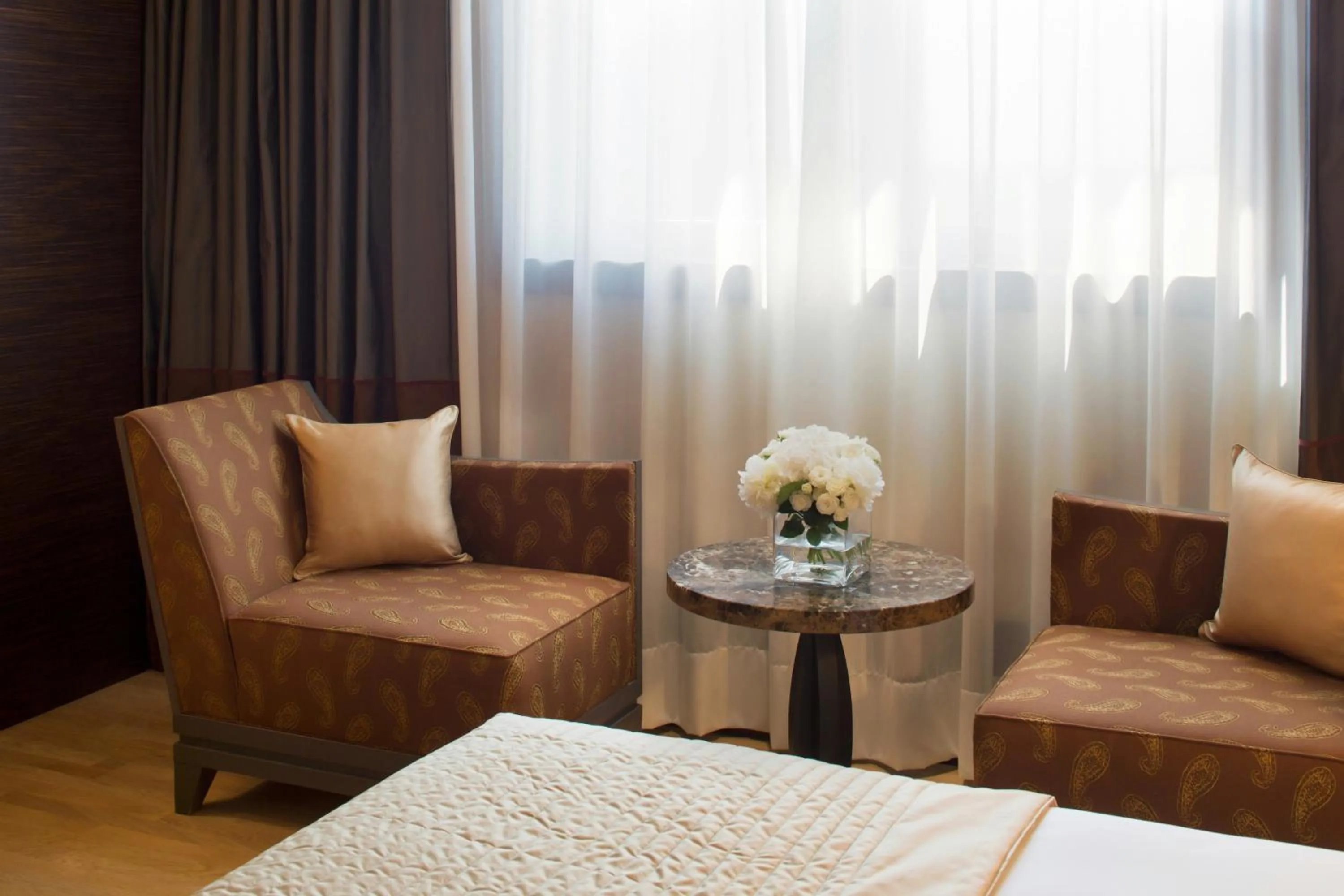 Photo of the whole room in Starhotels Grand Milan