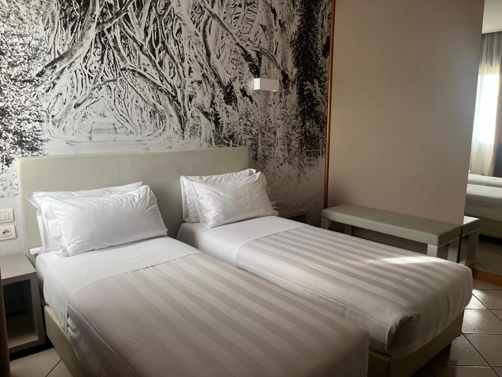 Bed in Hotel Napoleon