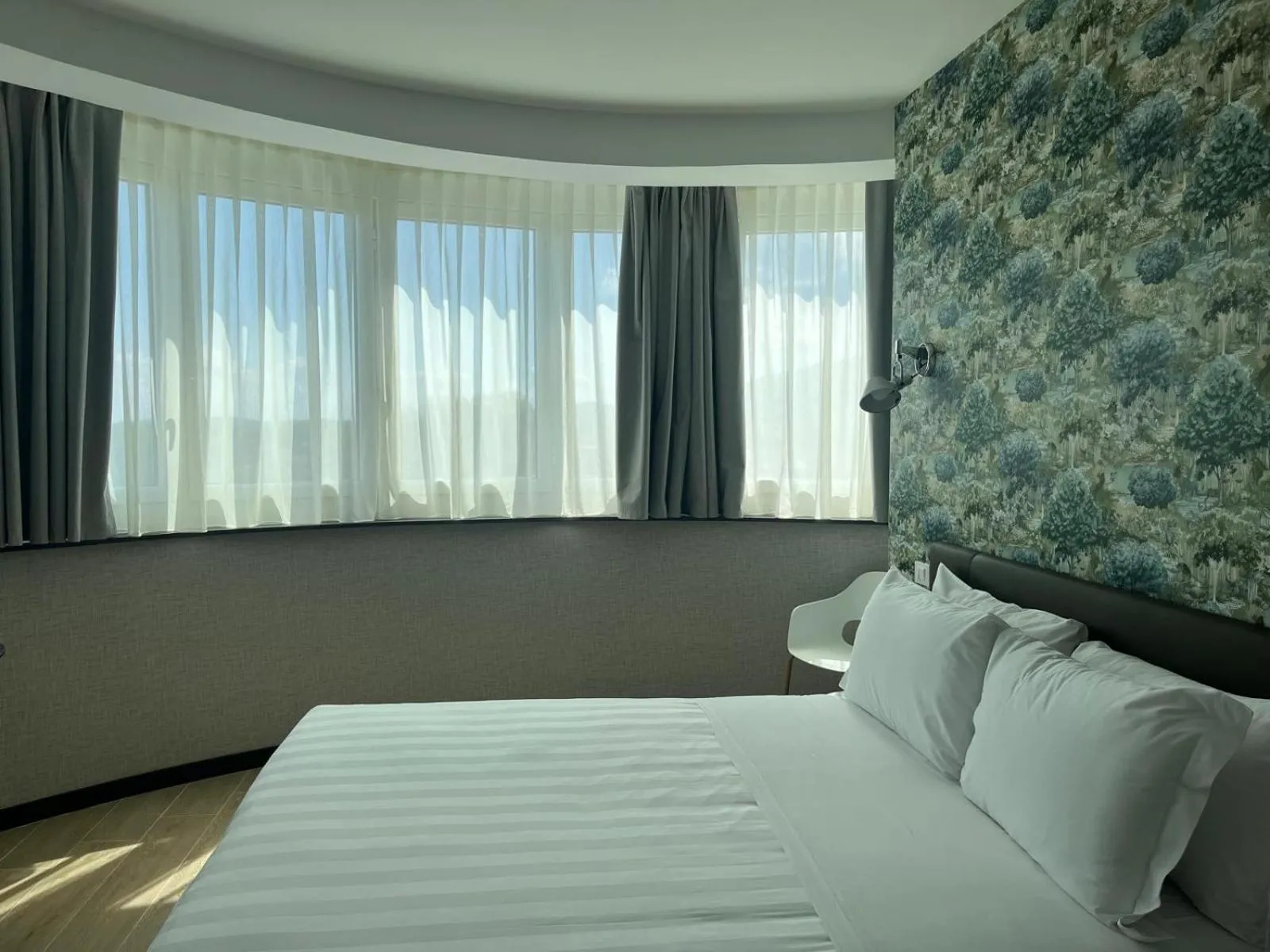 Bed in Hotel Napoleon