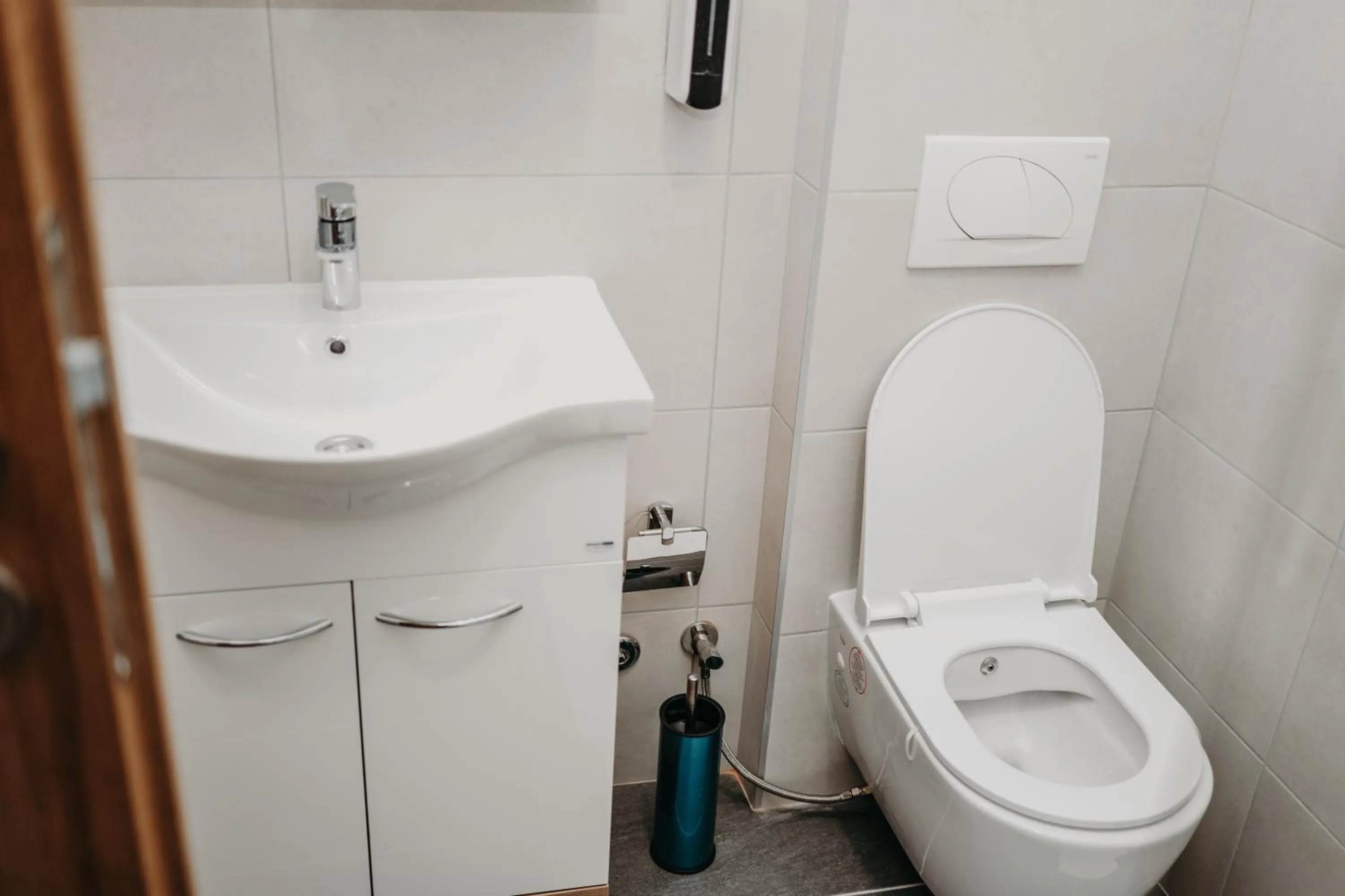 Shower in Hotel Noor Konjic