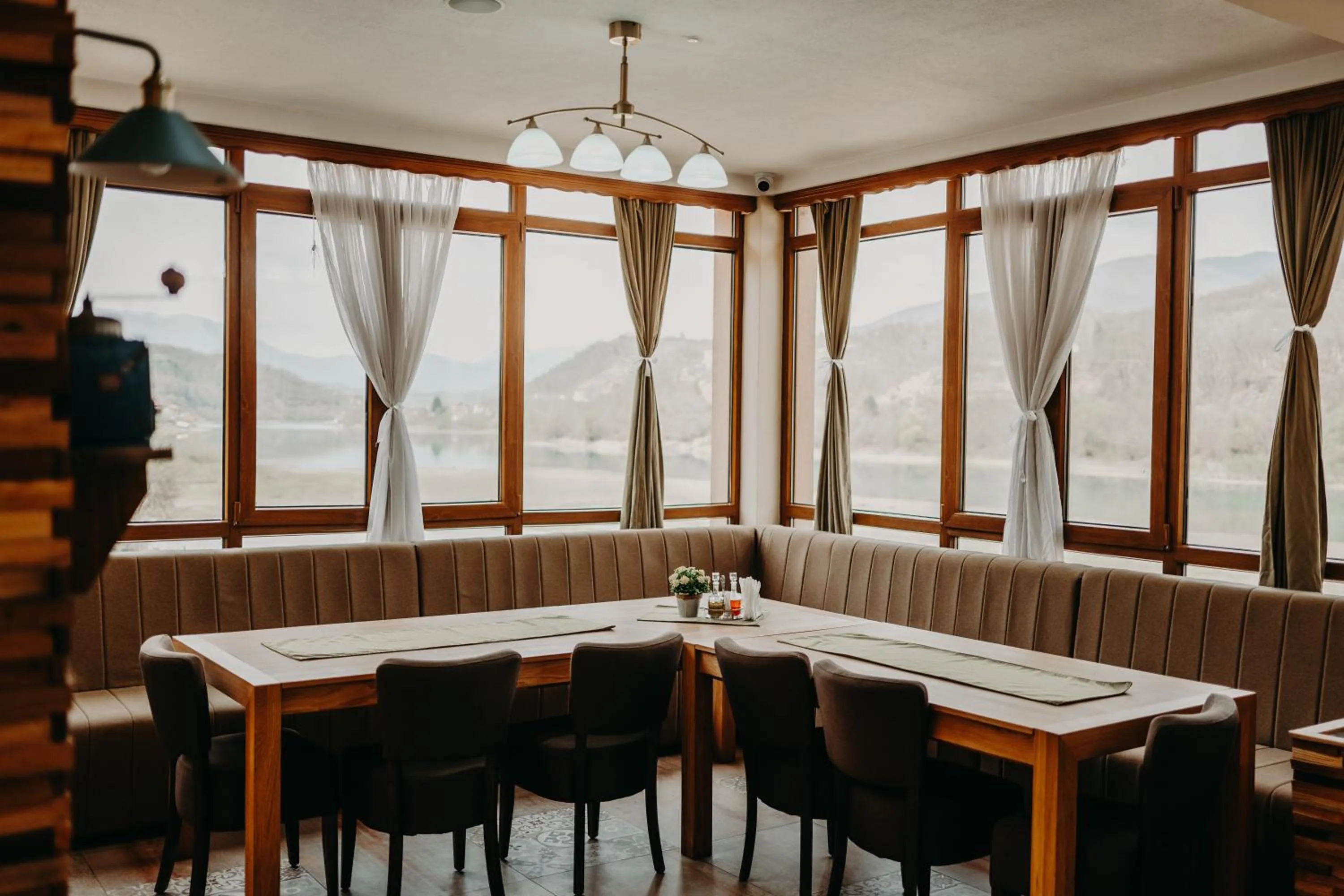 Restaurant/places to eat in Hotel Noor Konjic