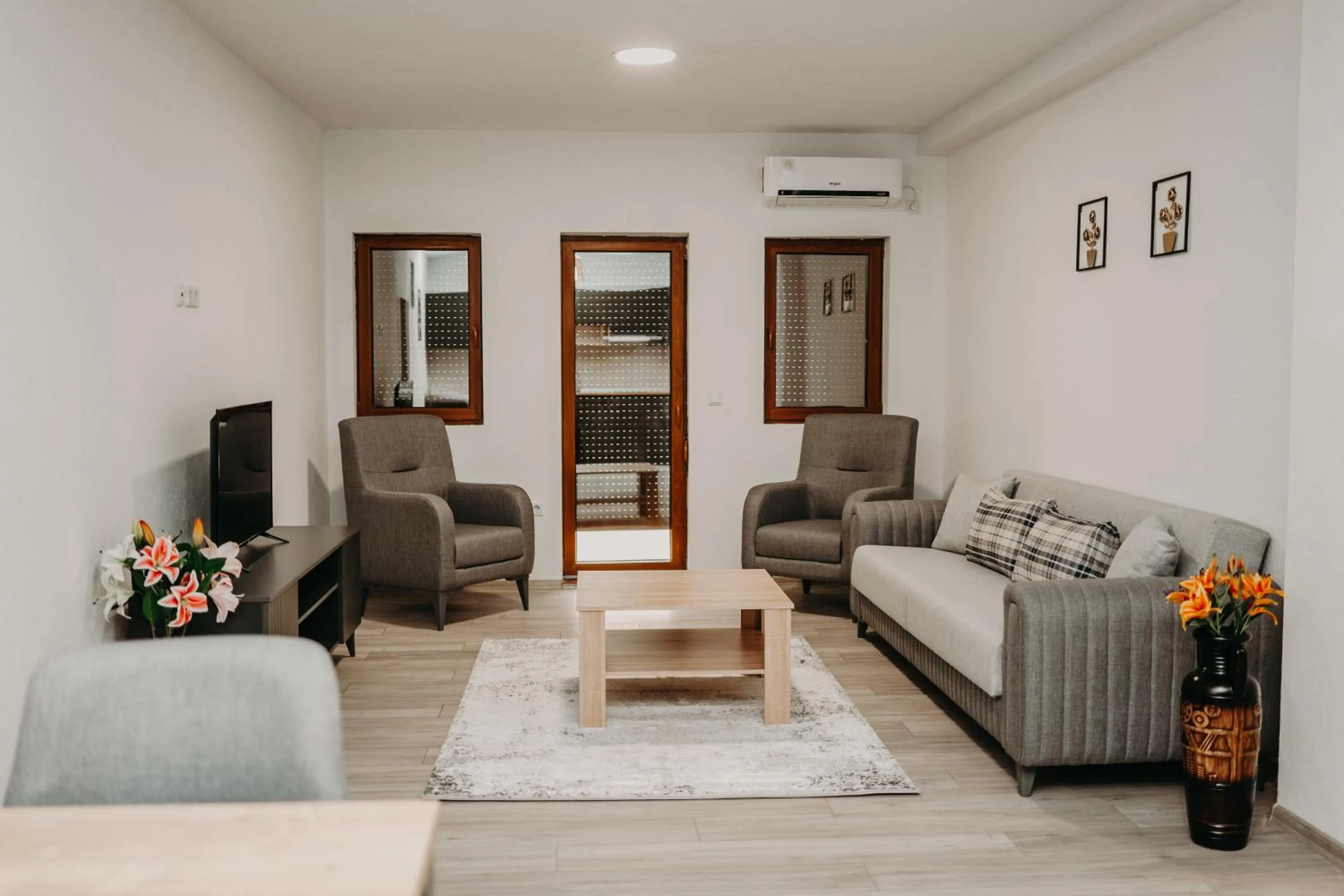 Living room in Hotel Noor Konjic